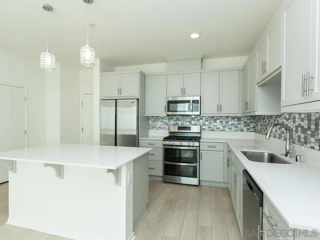 Photo #5: 2600116 Listing: Photo #5