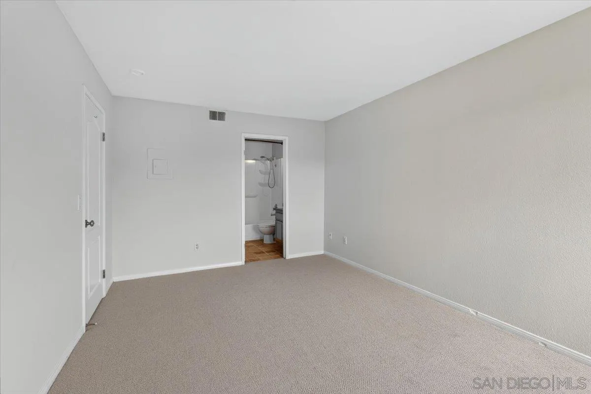 Photo #24: 260011602 Listing: Photo #24