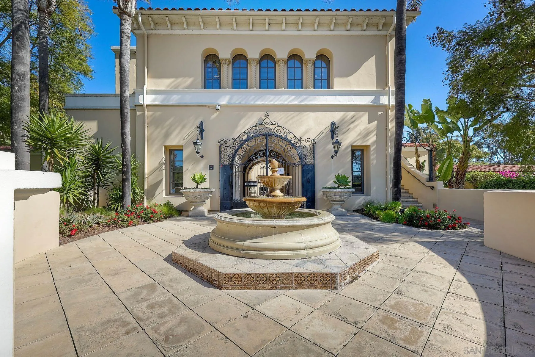 https://cdn.realtyfeed.com/cdn/127/260011605/7c2753ea1ffa4d18484dd438c7737cbf.webp
