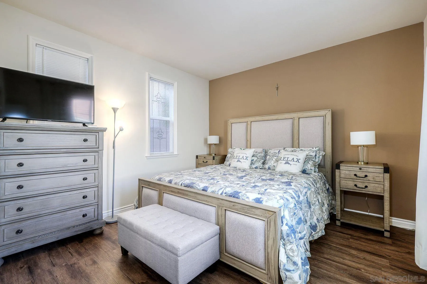 https://cdn.realtyfeed.com/cdn/127/260011605/9a5d9a974b31aa3904c70f0a79cd9d18.webp