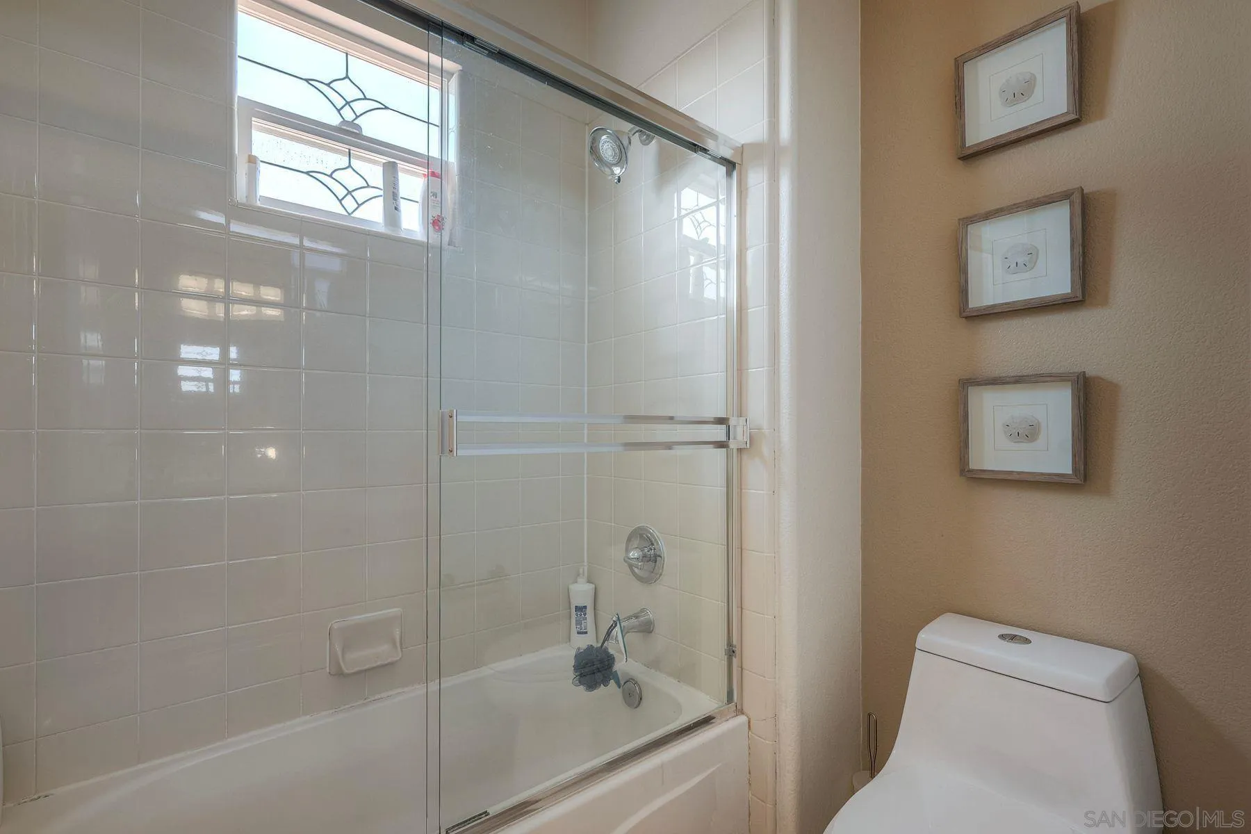 https://cdn.realtyfeed.com/cdn/127/260011605/9aac0d4a155873eba25ff24115cb7f36.webp