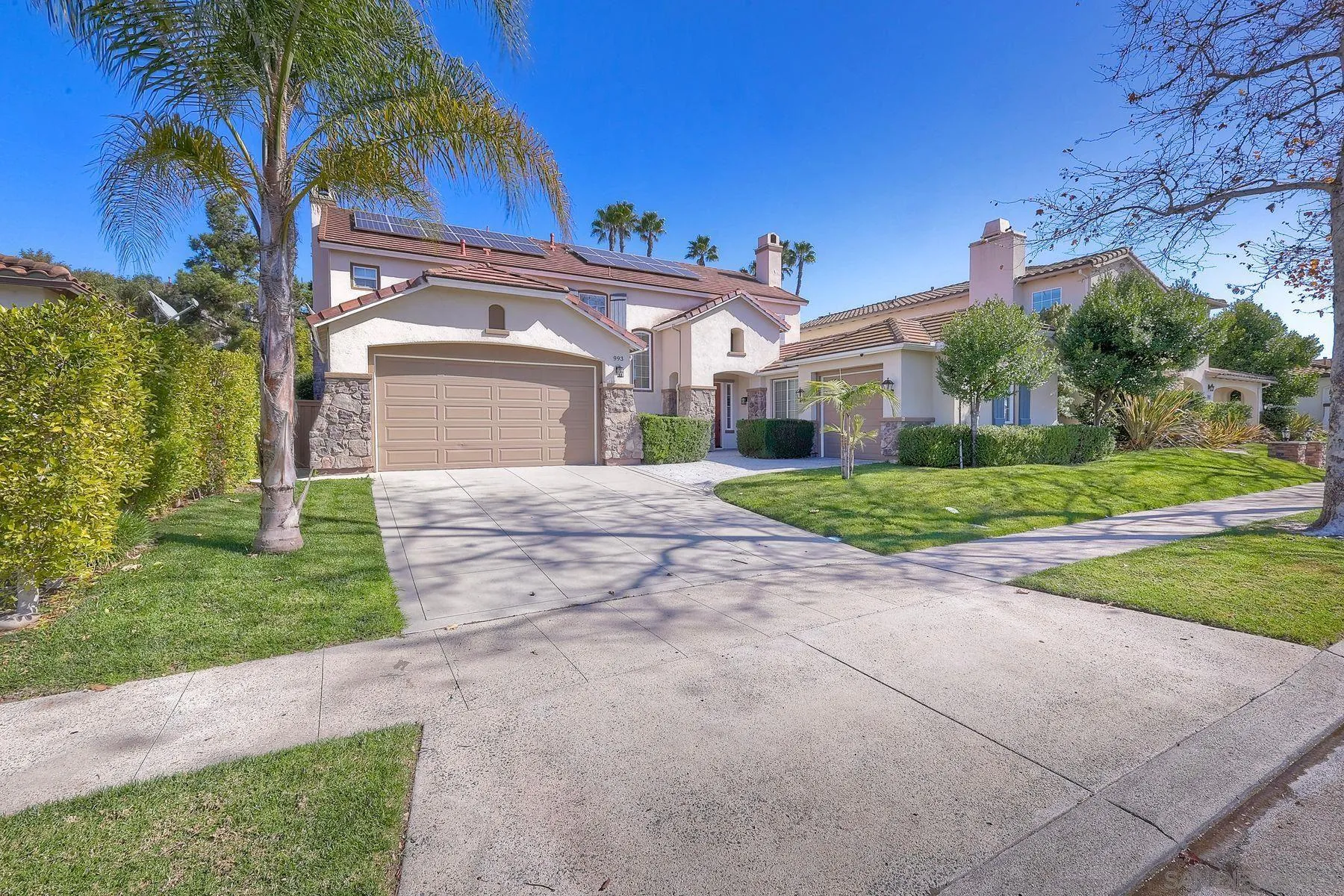 https://cdn.realtyfeed.com/cdn/127/260011605/a2ca2be1c7b409875bada06e623a0962.webp