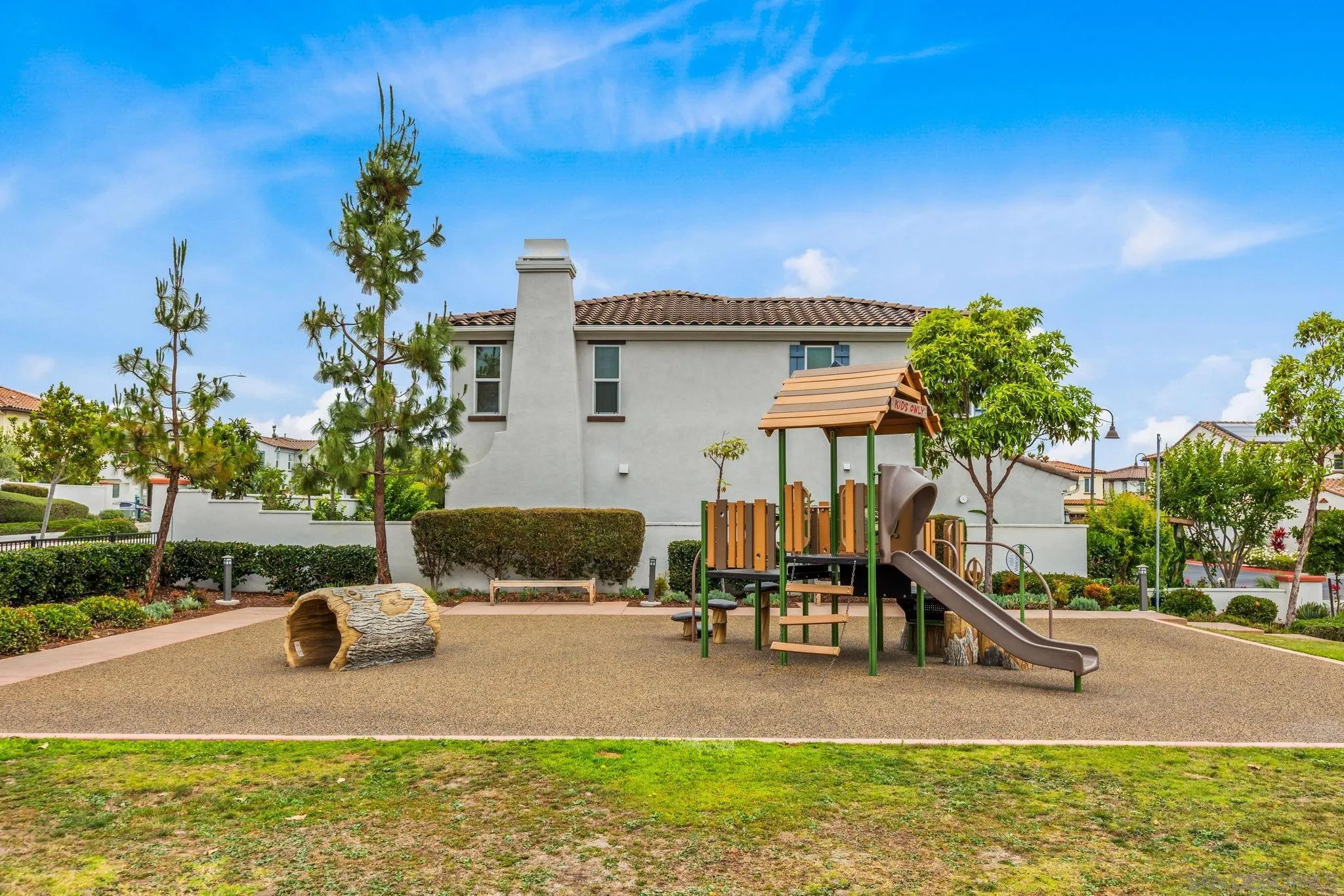 https://cdn.realtyfeed.com/cdn/127/260011607/9f6e440a621e78e788204c4501eef286.webp