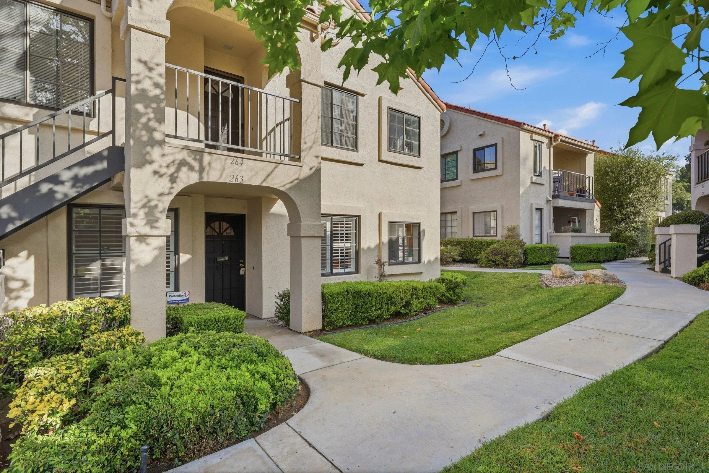 Photo #3: 260011612 Listing: Photo #3