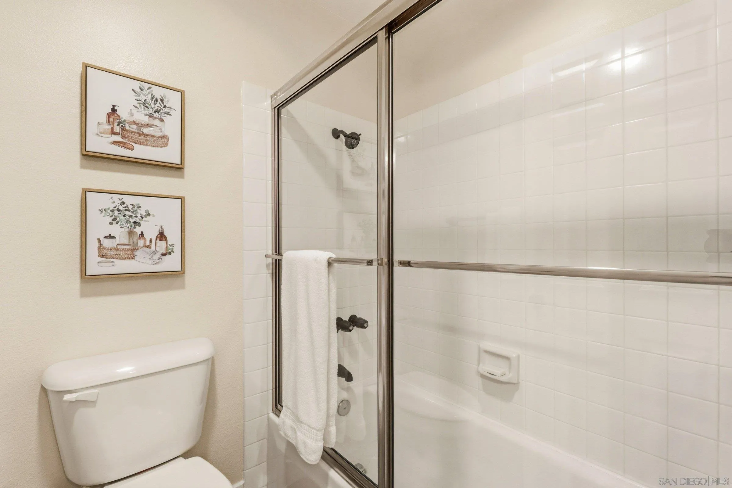 Photo #22: 260011612 Listing: Photo #22