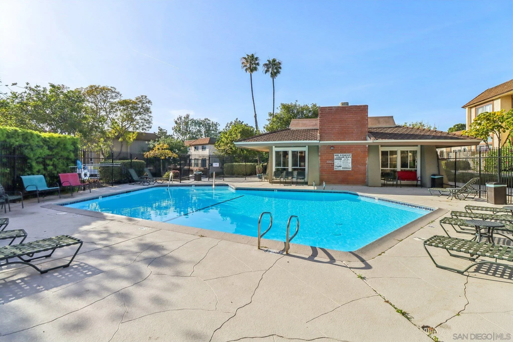 https://cdn.realtyfeed.com/cdn/127/260011613/8f530e66ec002535fe817cf55e066e28.webp