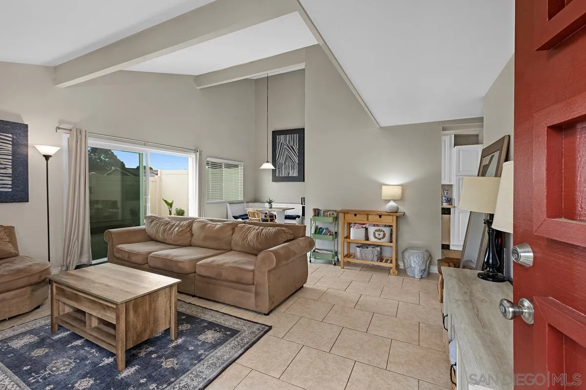 Photo #3: 260011614 Listing: Photo #3