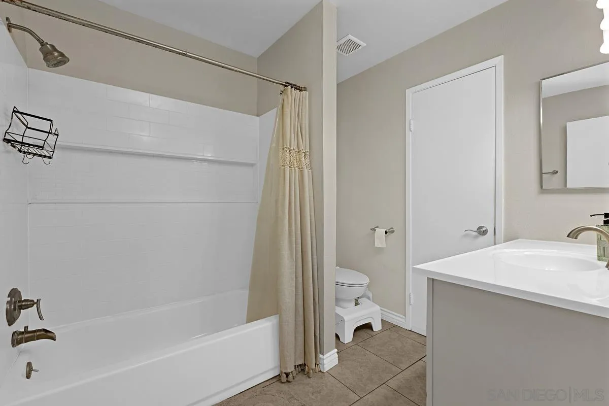 Photo #24: 260011614 Listing: Photo #24