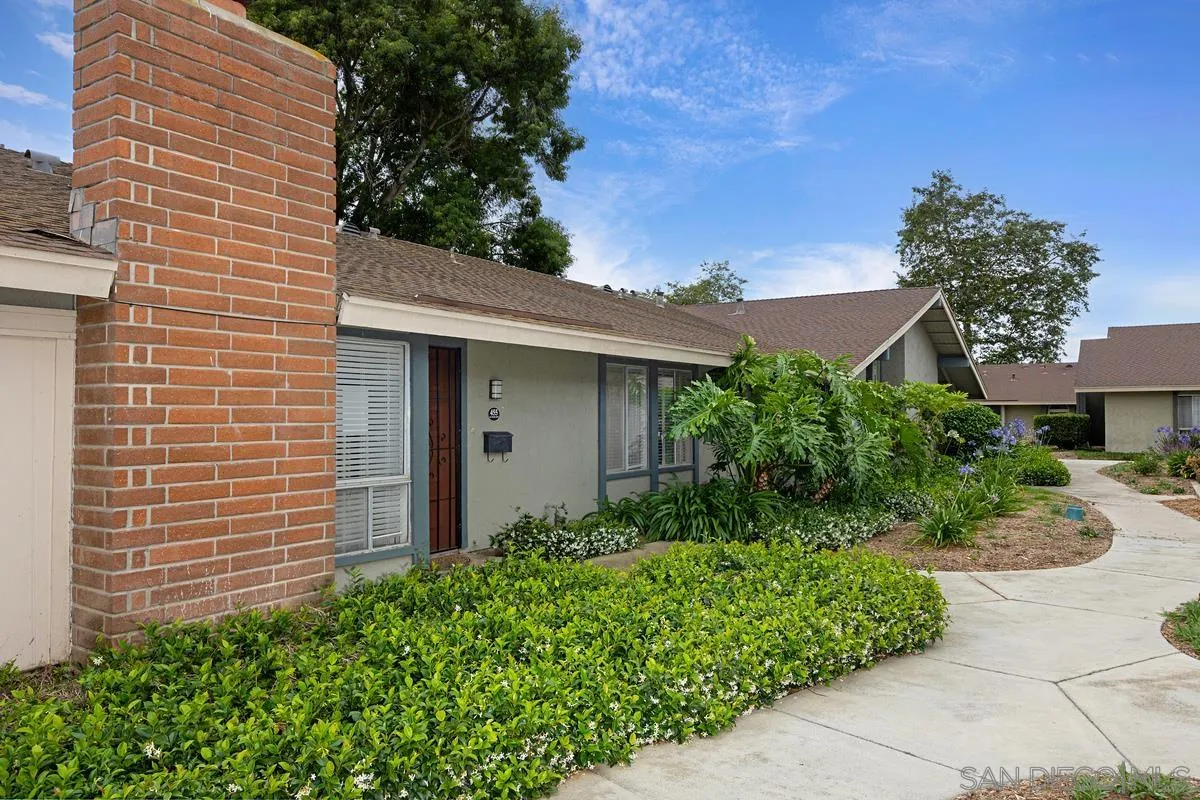 Photo #2: 260011614 Listing: Photo #2