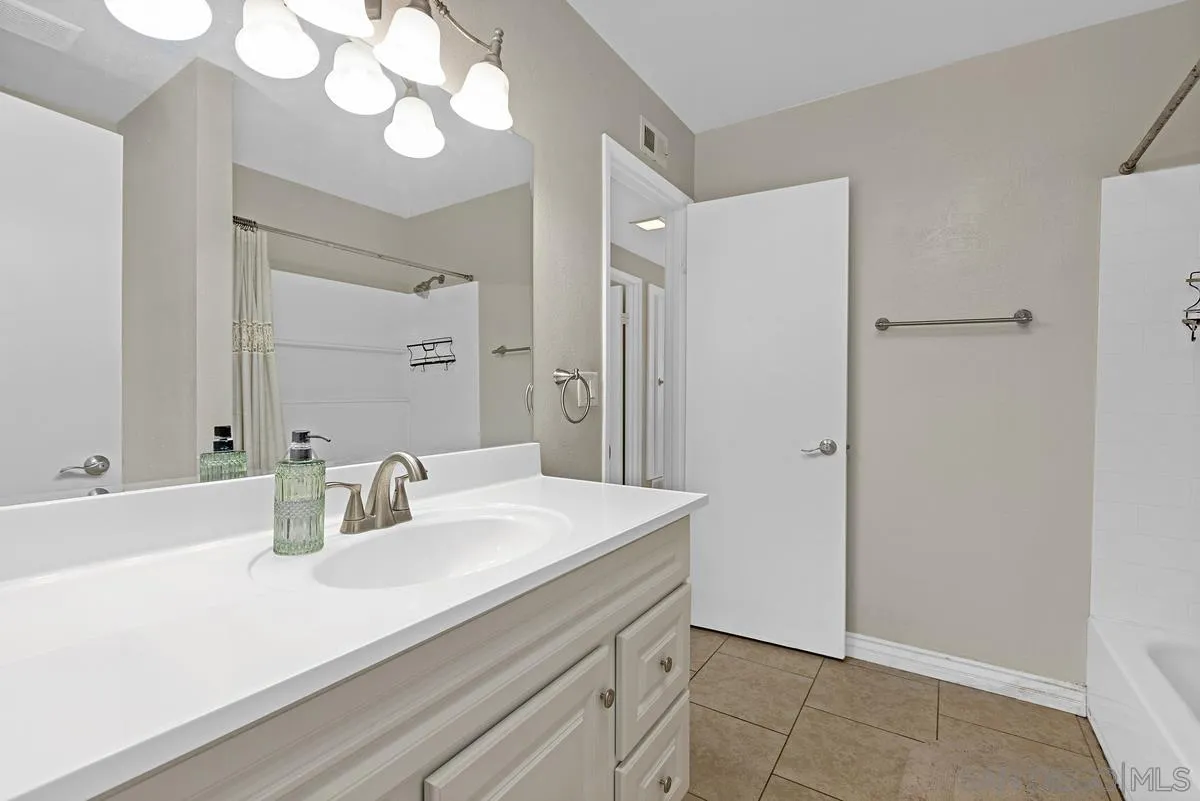Photo #22: 260011614 Listing: Photo #22