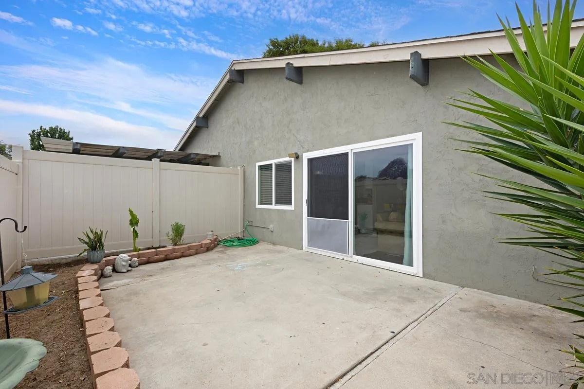 Photo #17: 260011614 Listing: Photo #17