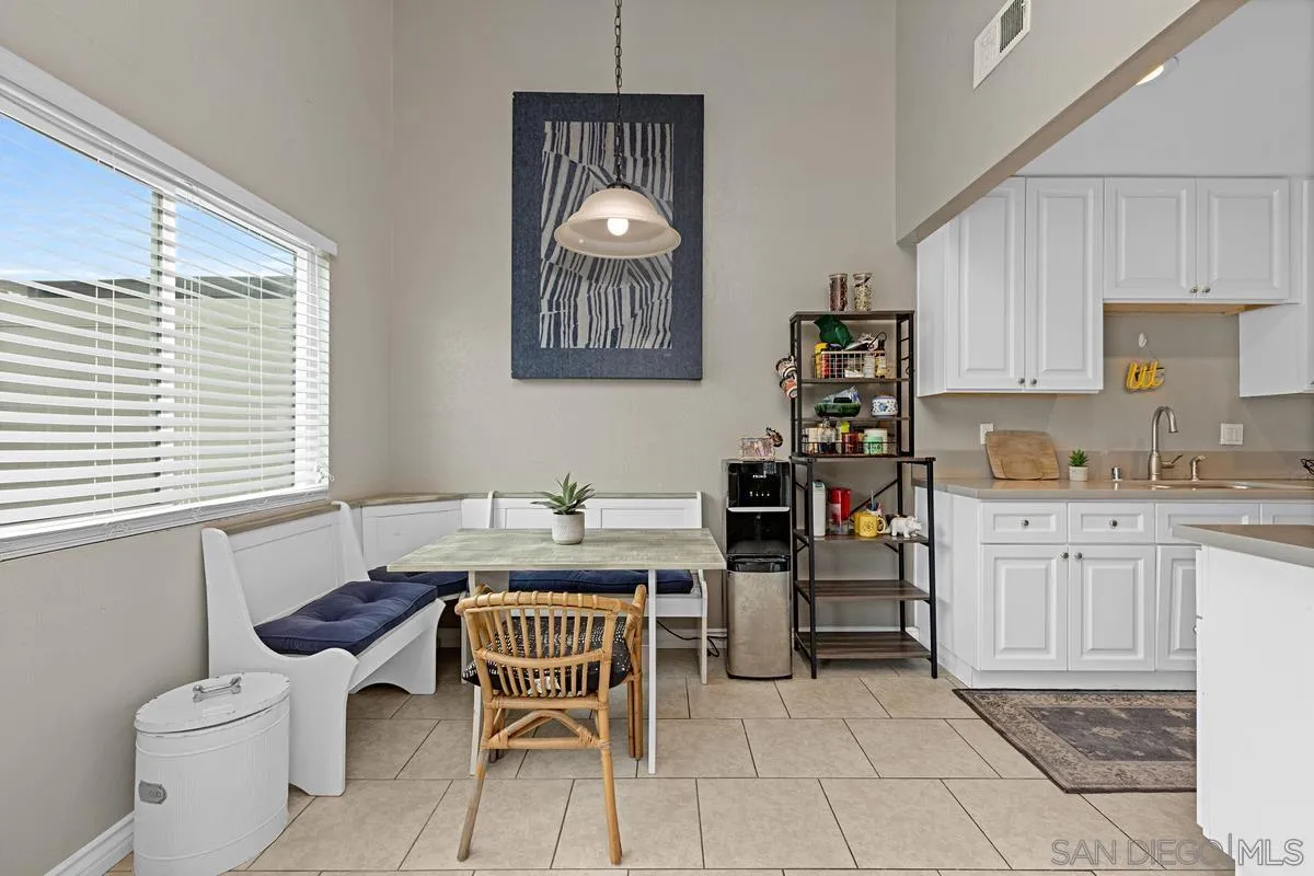 Photo #8: 260011614 Listing: Photo #8