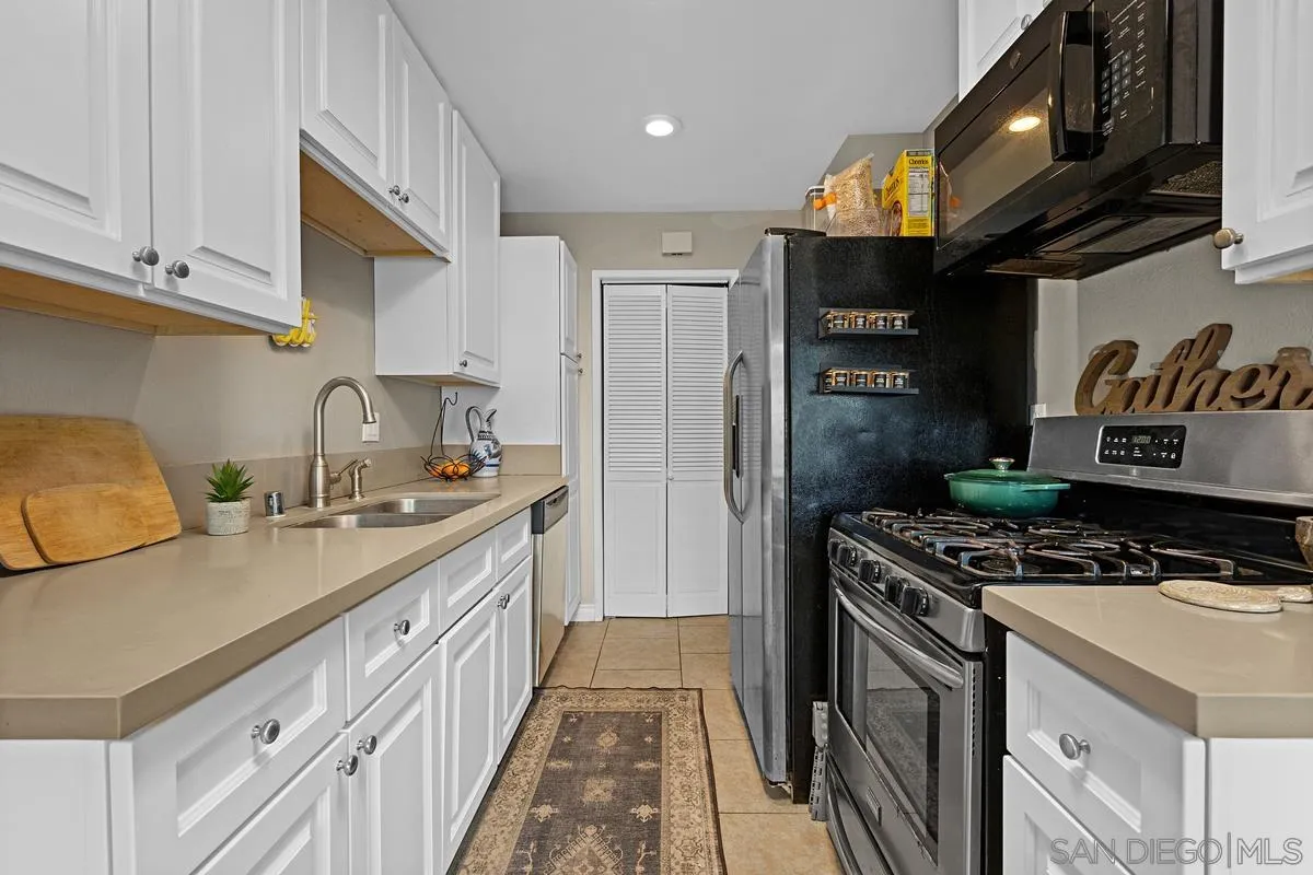 Photo #12: 260011614 Listing: Photo #12