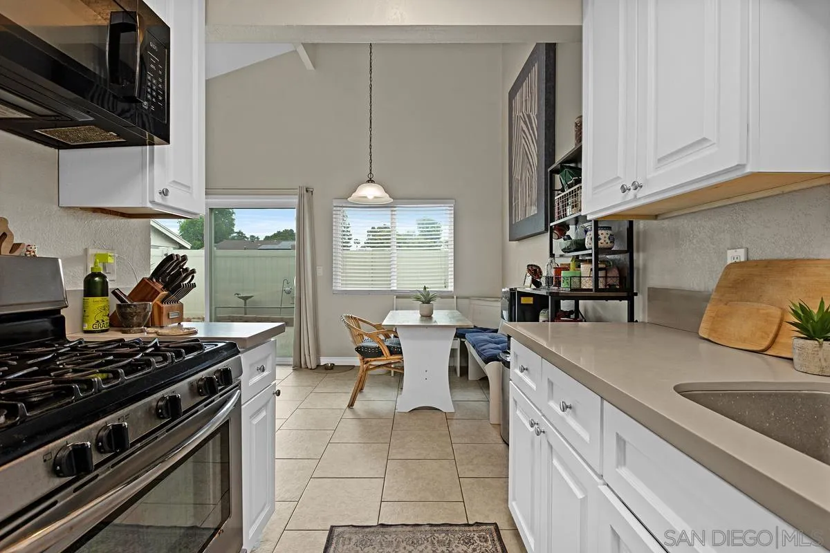 Photo #14: 260011614 Listing: Photo #14