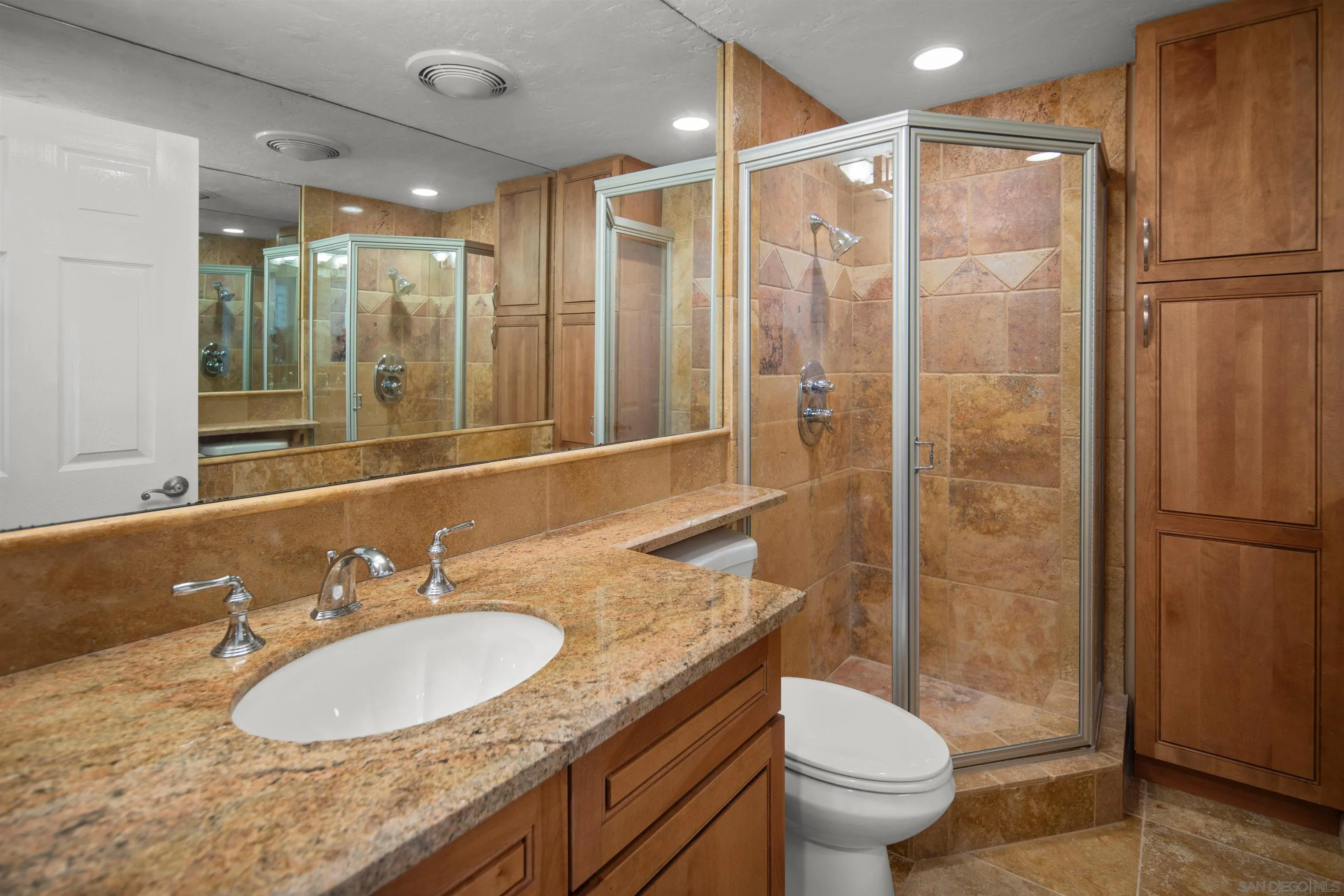 Photo #27: 260011615 Listing: Photo #27