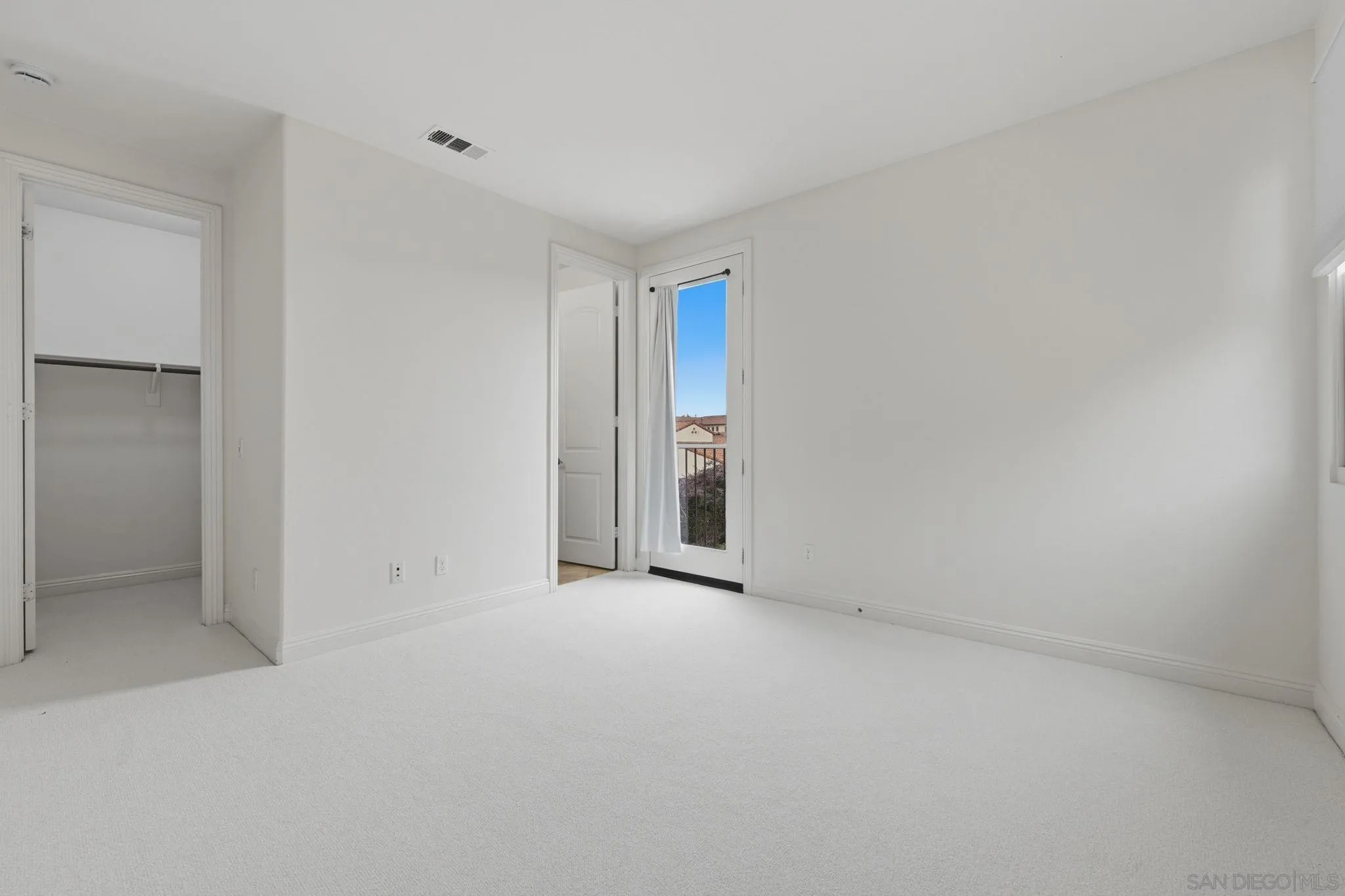 https://cdn.realtyfeed.com/cdn/127/260011617/7c6ef2ec870bae964e3f091456667d9d.webp