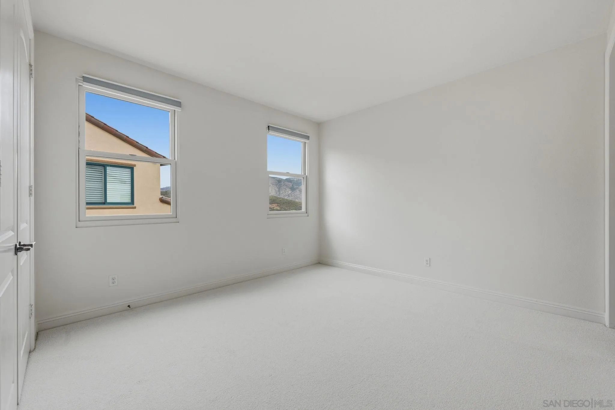 https://cdn.realtyfeed.com/cdn/127/260011617/9d7941c7d4394de43707c345fa9bcc57.webp