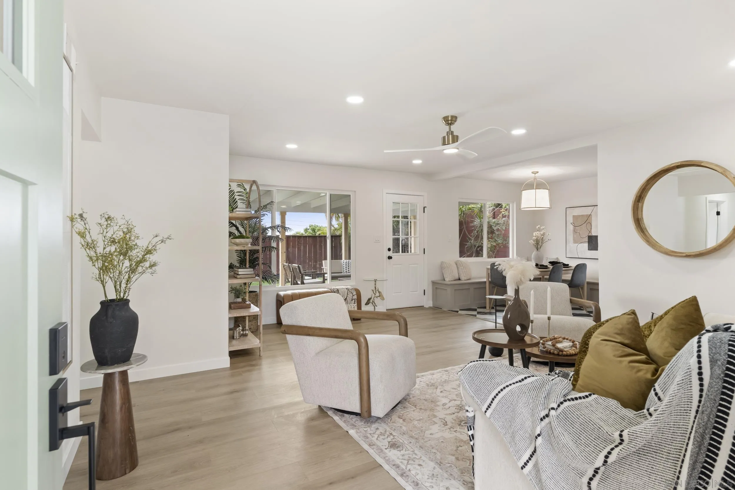 https://cdn.realtyfeed.com/cdn/127/260011623/62d3b1bedf540eaf1d5acb861cefa0f2.webp