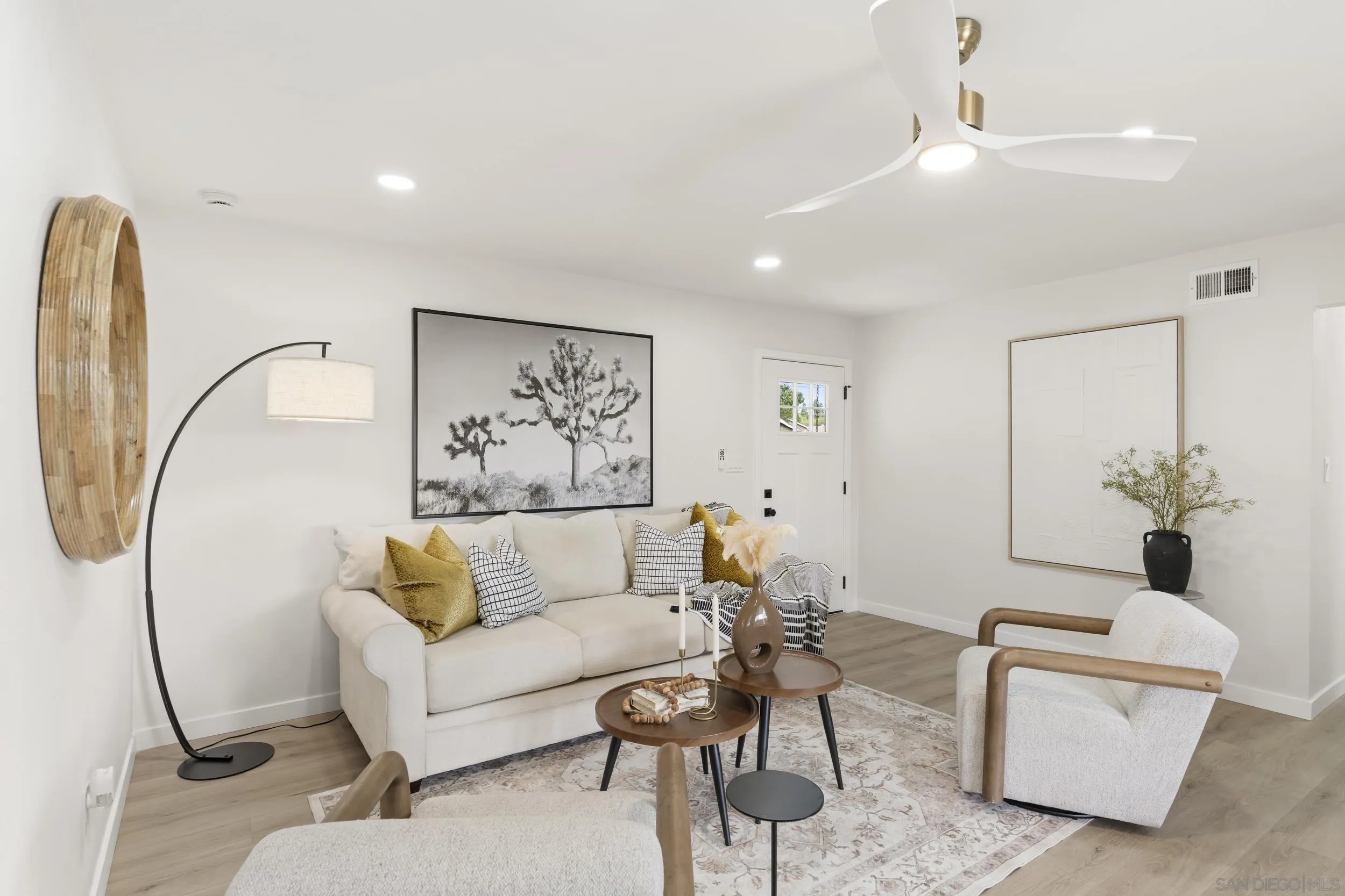 https://cdn.realtyfeed.com/cdn/127/260011623/859f07f7491fa7fa8d197bab2d8435be.webp
