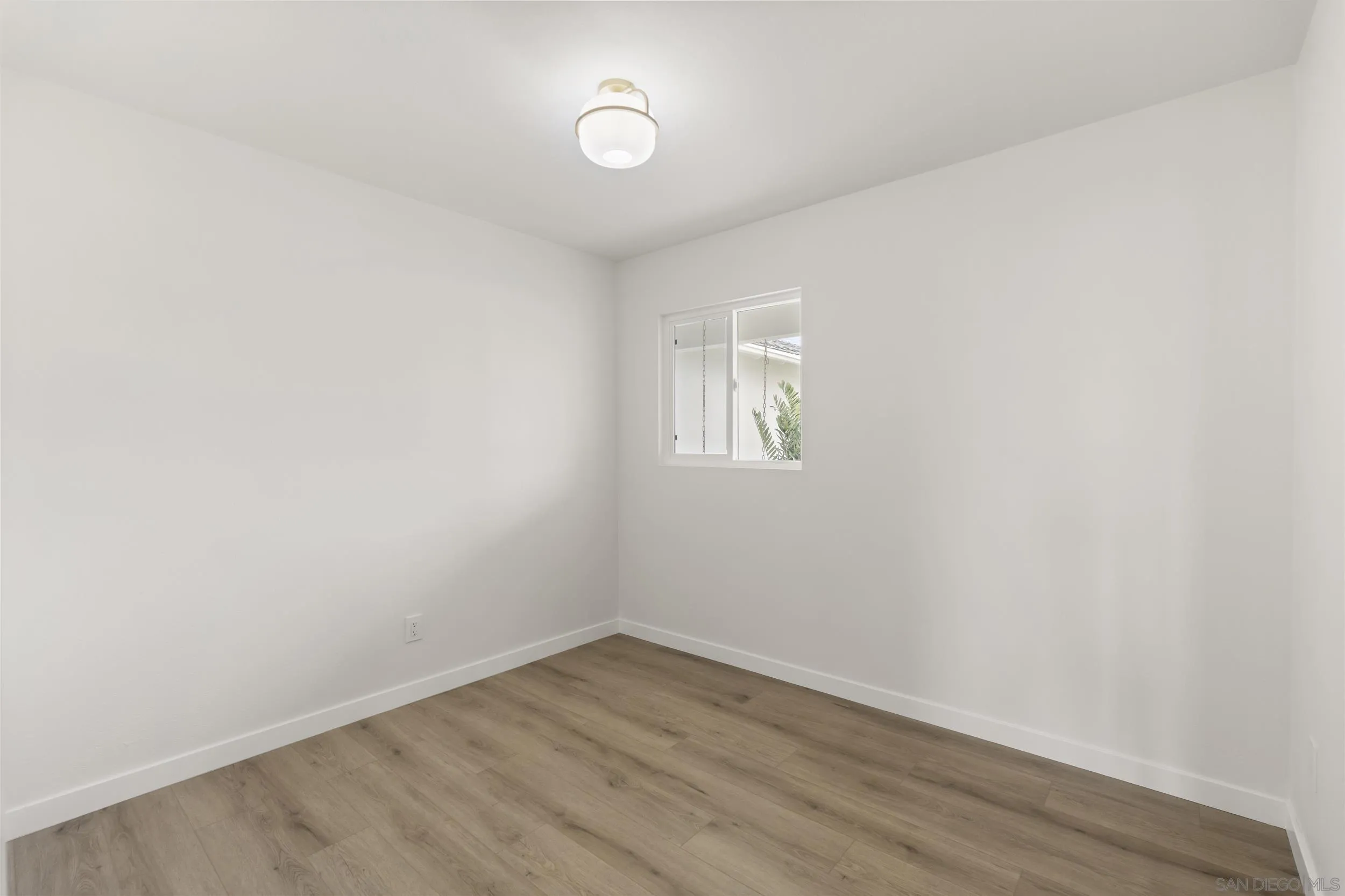 https://cdn.realtyfeed.com/cdn/127/260011623/d7b389a3372ff47c7ee68e67895b149b.webp
