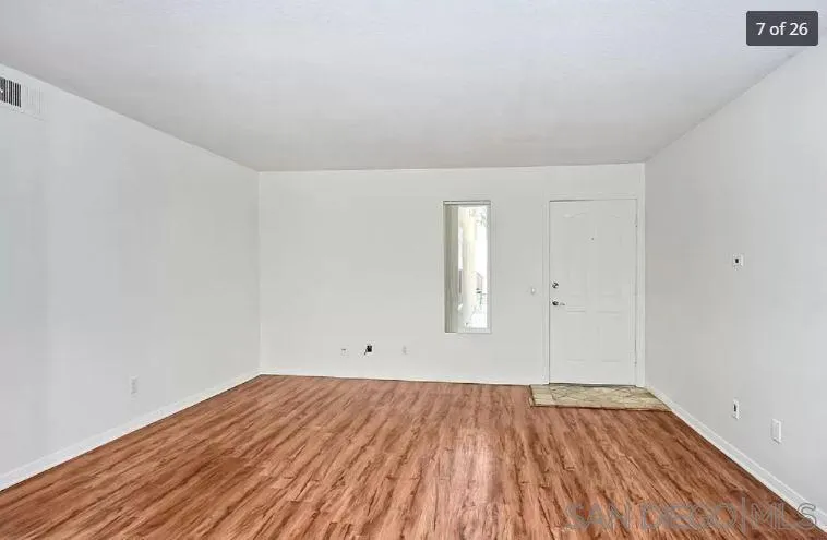 Photo #11: 260011624 Listing: Photo #11