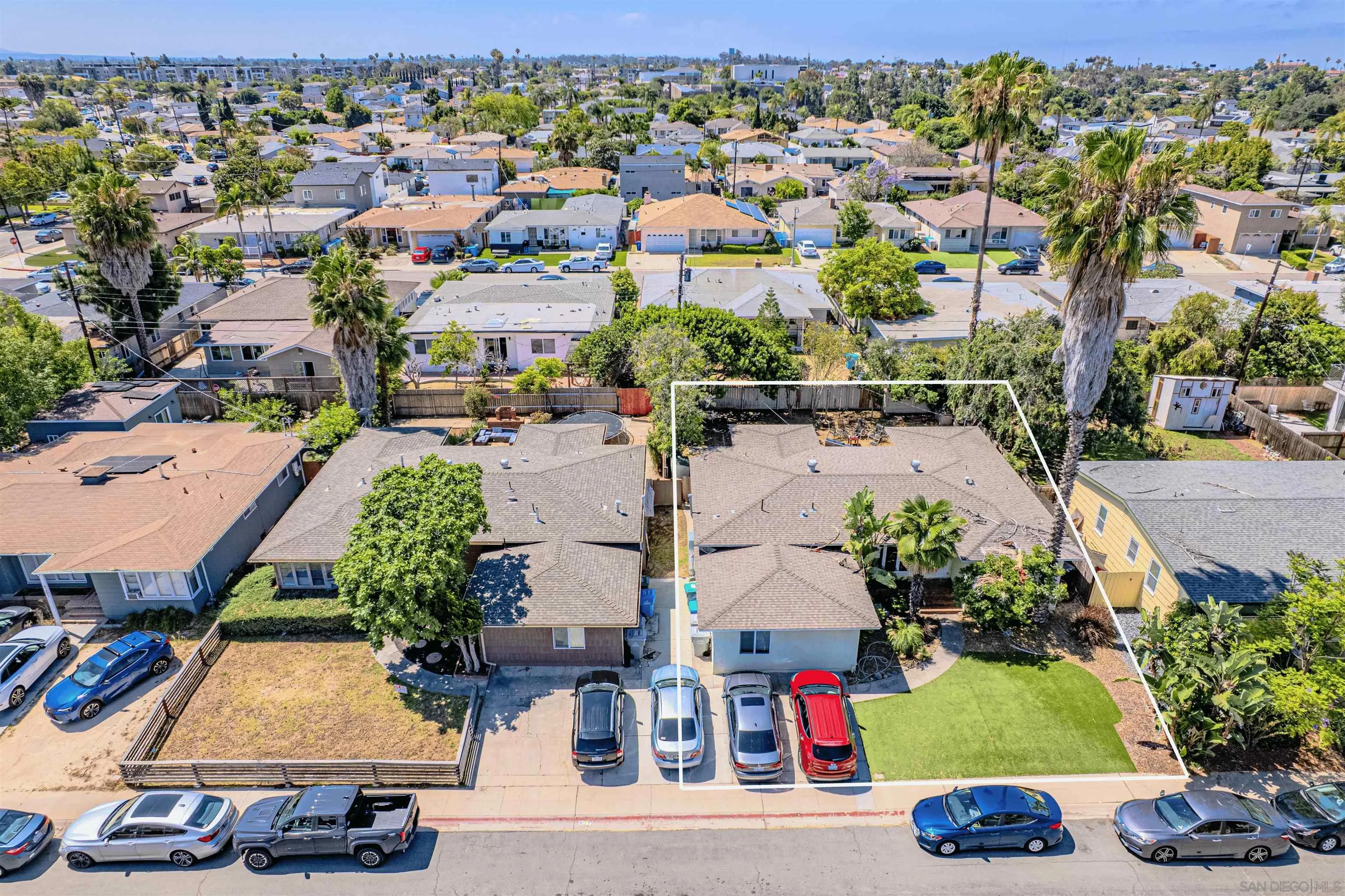https://cdn.realtyfeed.com/cdn/127/260011627/da7d661fcd670b7dbb5b27085c642f29.webp