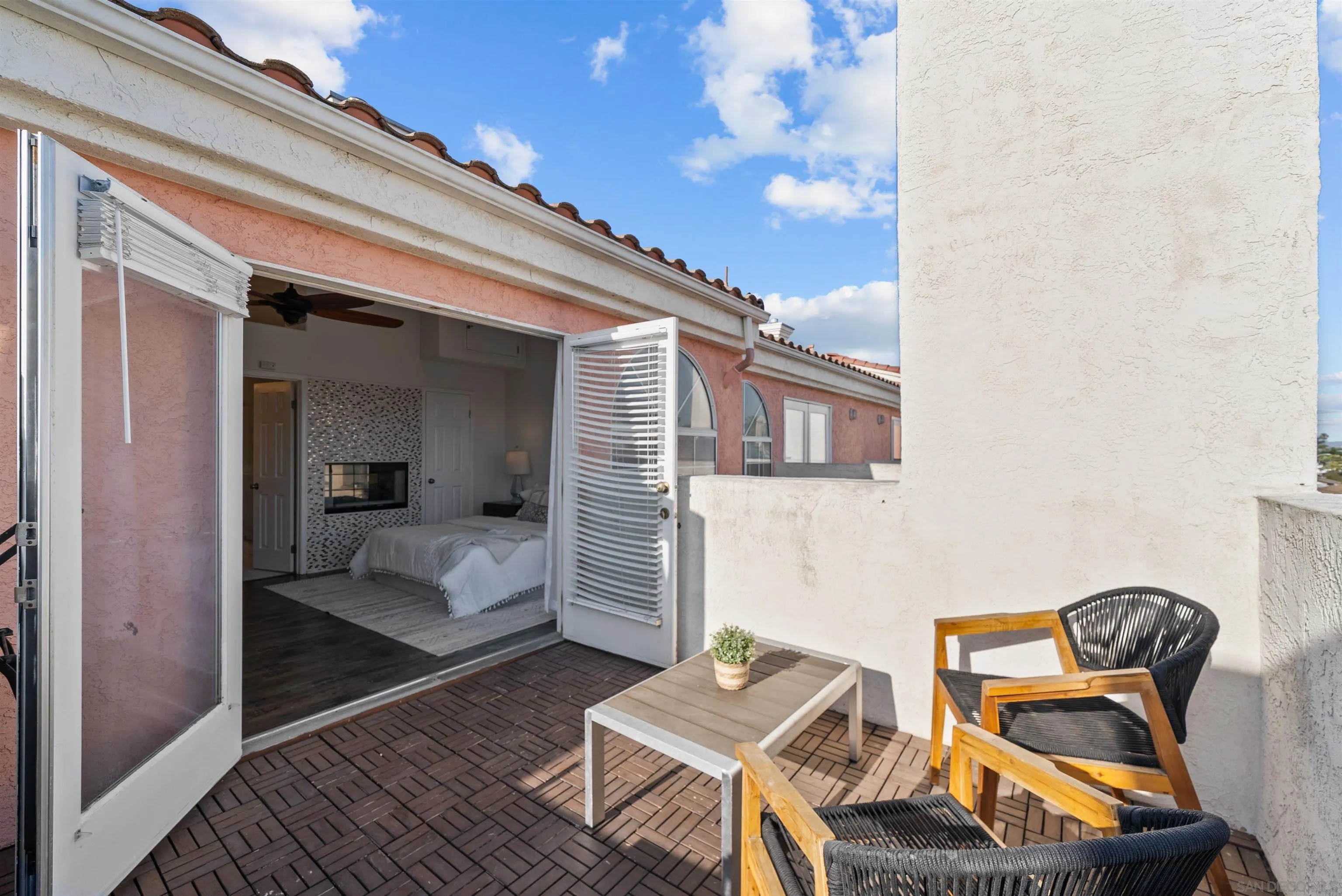 https://cdn.realtyfeed.com/cdn/127/260011629/9037d1cbc24dd1246935511add1bfdde.webp