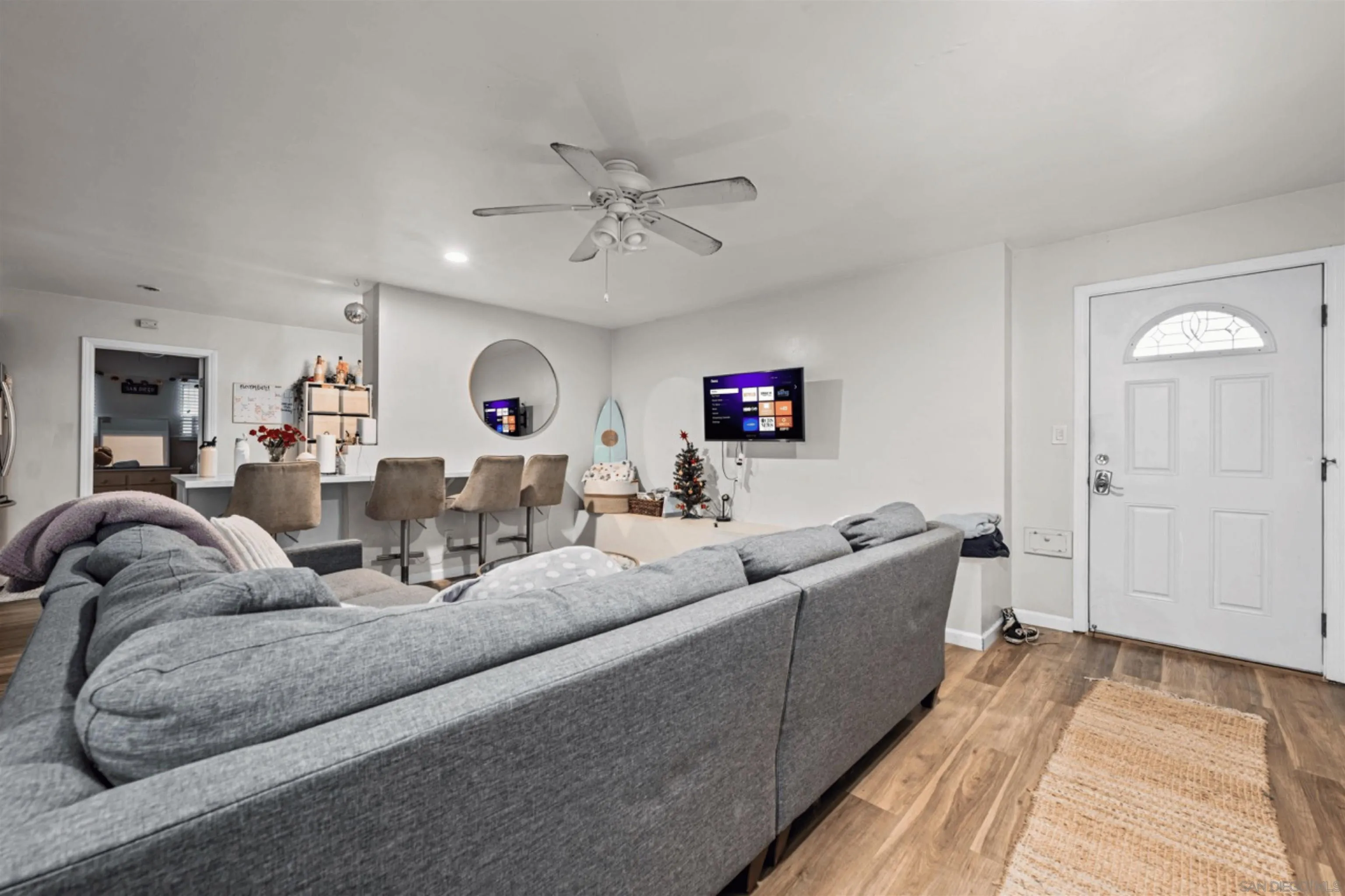 https://cdn.realtyfeed.com/cdn/127/260011630/37a7f2b9660f59eb6711c34bef9acbdc.webp