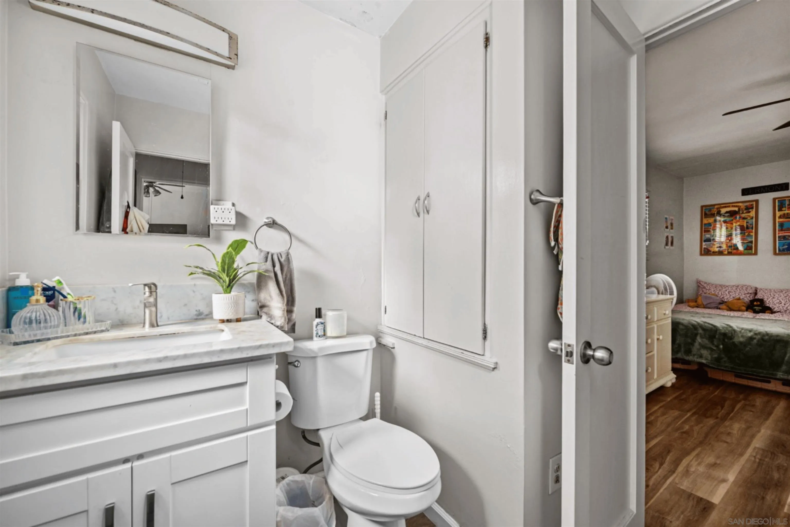 https://cdn.realtyfeed.com/cdn/127/260011630/64cfc26294660dd2d15907e6ce7a979e.webp