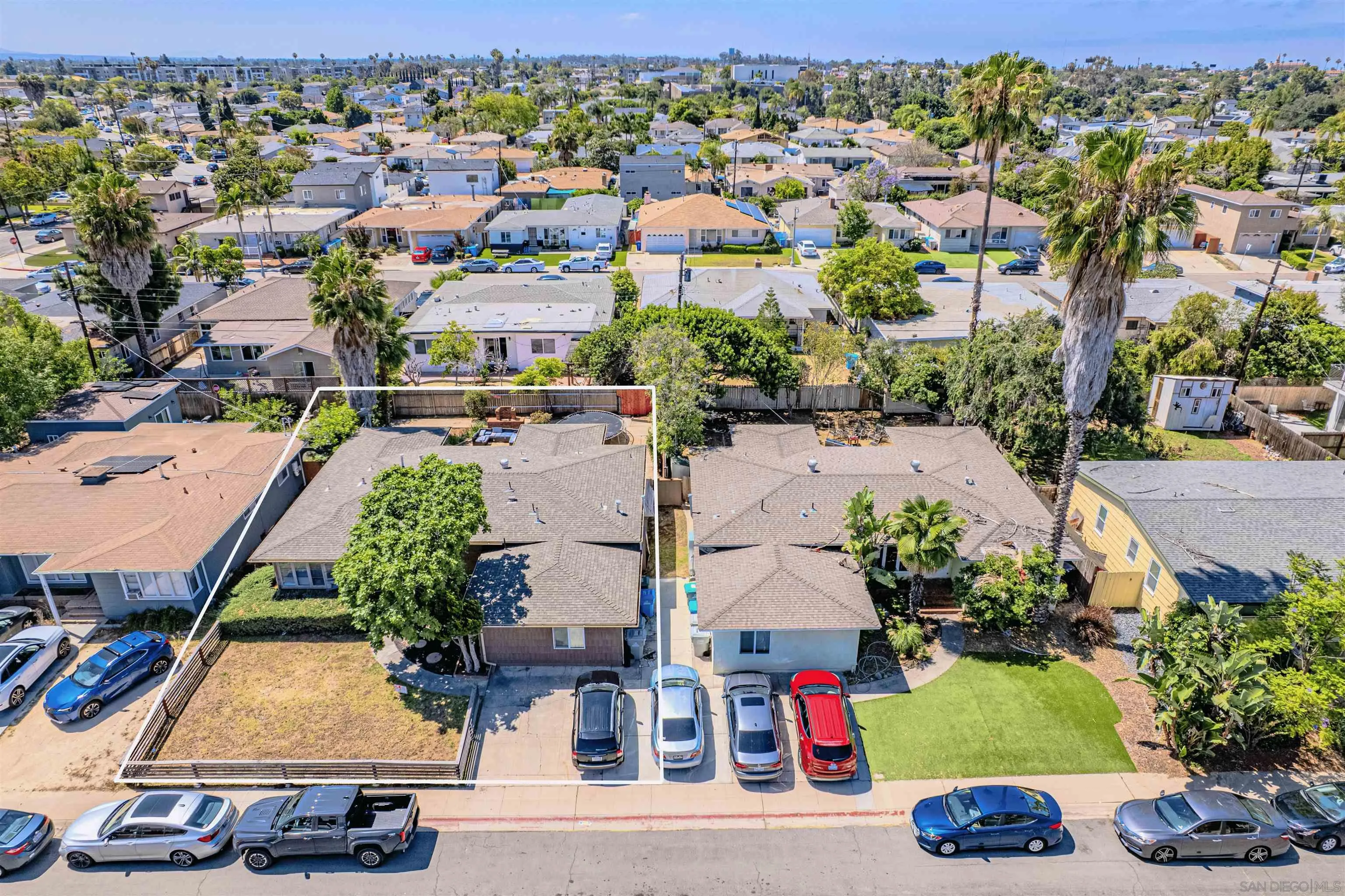 https://cdn.realtyfeed.com/cdn/127/260011630/b2a01c50fb3af72fdf3d1bd0fb2c48a4.webp