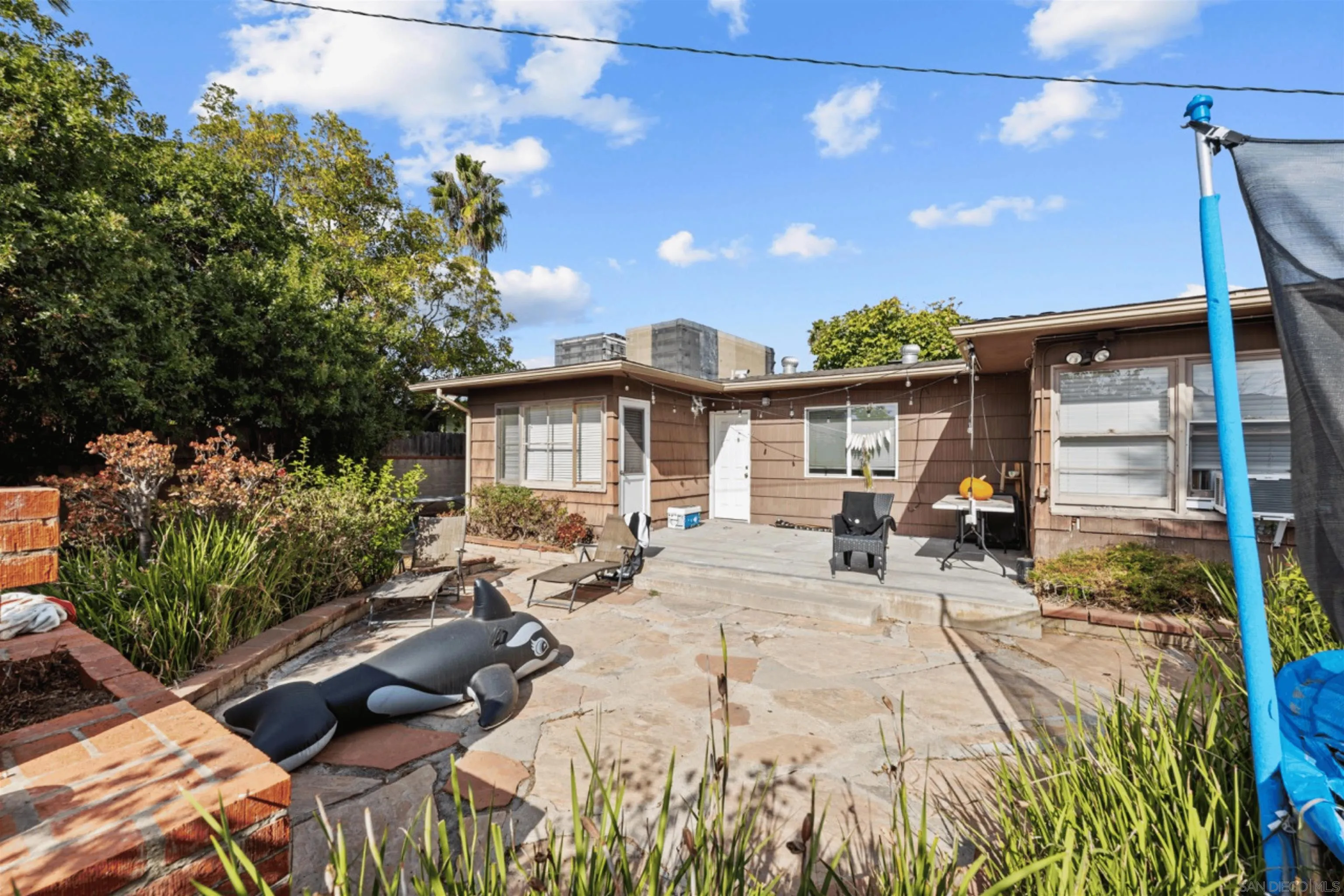 https://cdn.realtyfeed.com/cdn/127/260011630/d97b69dfe4c65981a2ee1406f552db3d.webp