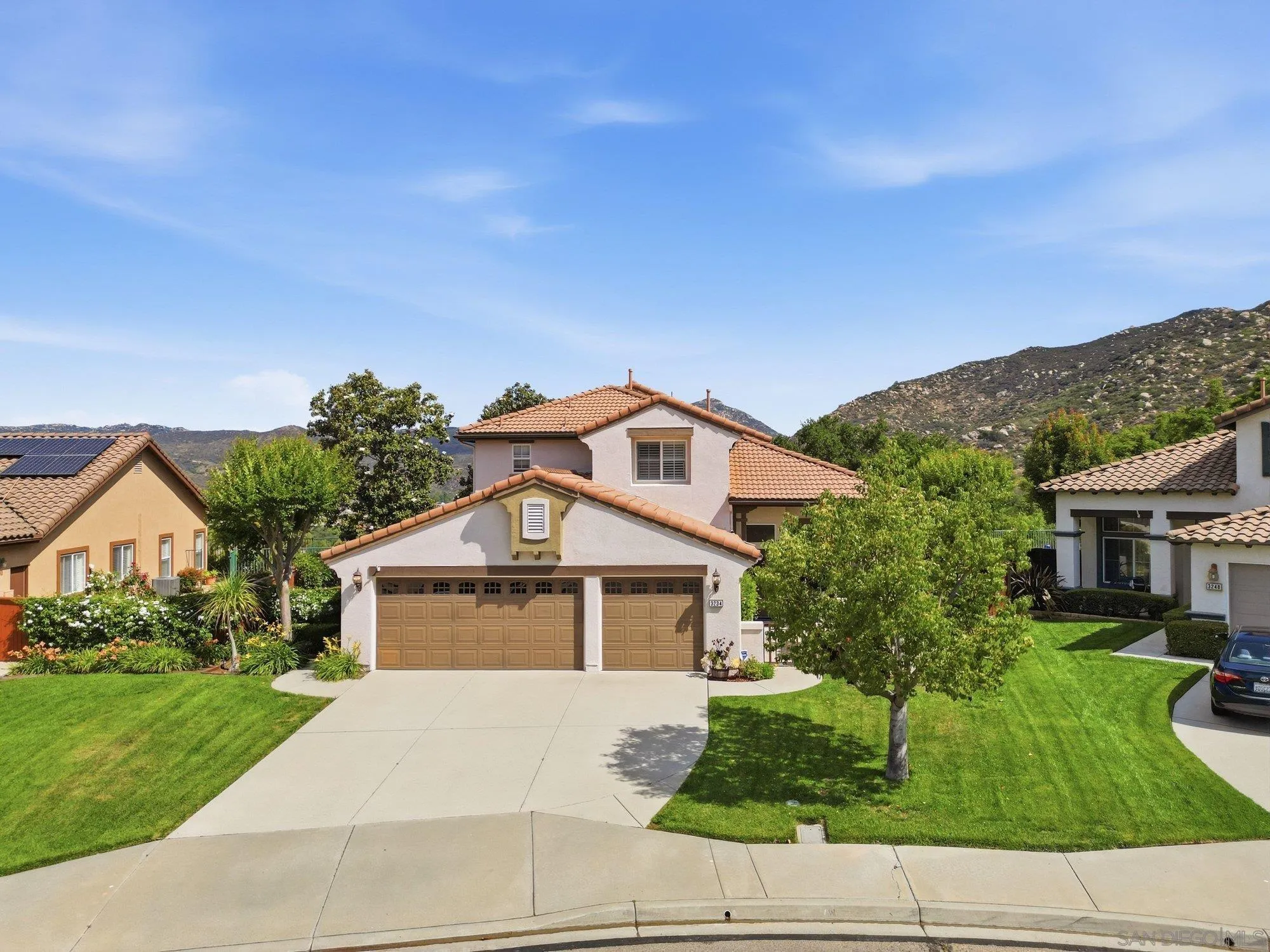 https://cdn.realtyfeed.com/cdn/127/260011631/2714f80e5ad941c1f89b18dc61a4a7ef.webp