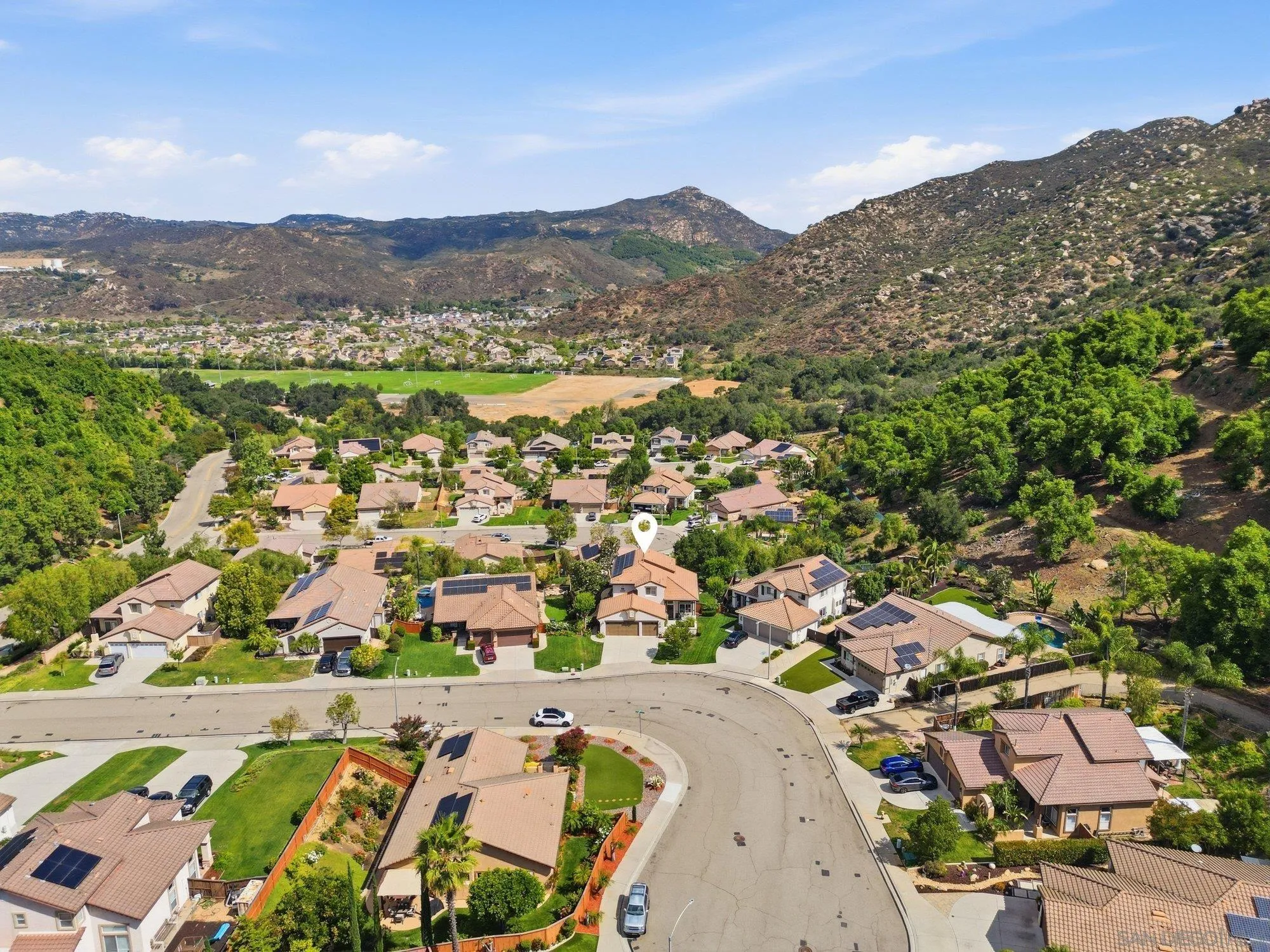 https://cdn.realtyfeed.com/cdn/127/260011631/5a345b9c77b9a6d715a83afd9456a09f.webp