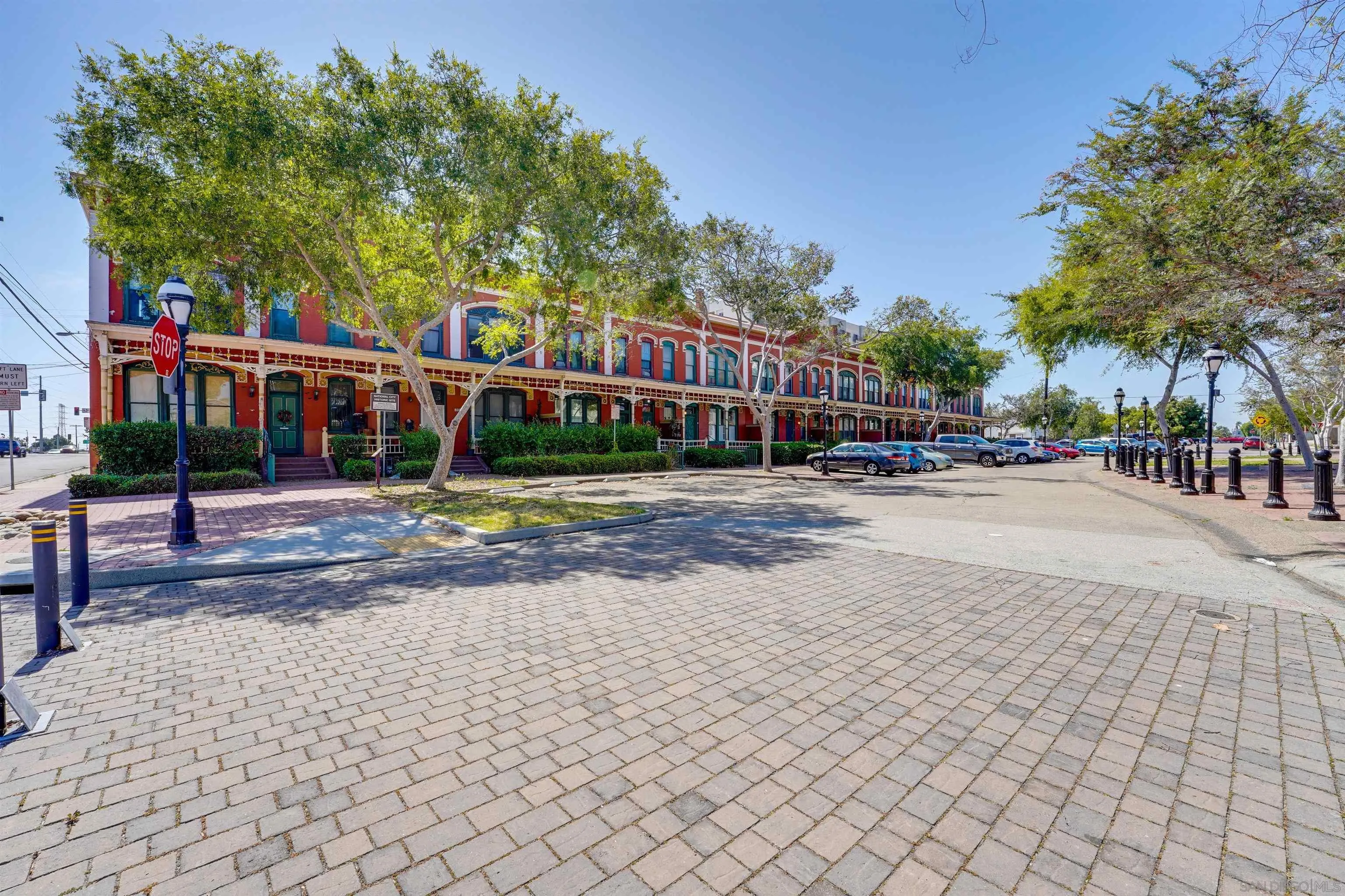 https://cdn.realtyfeed.com/cdn/127/260011632/7e3b3a789f33f8bcb4d398134e1725ba.webp