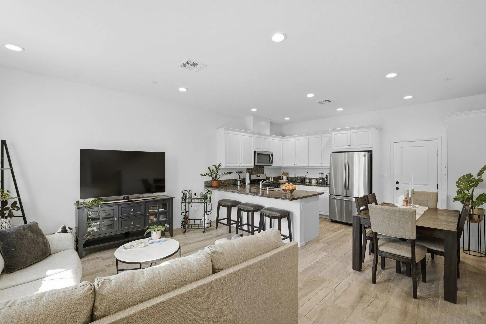 Photo #9: 260011635 Listing: Photo #9