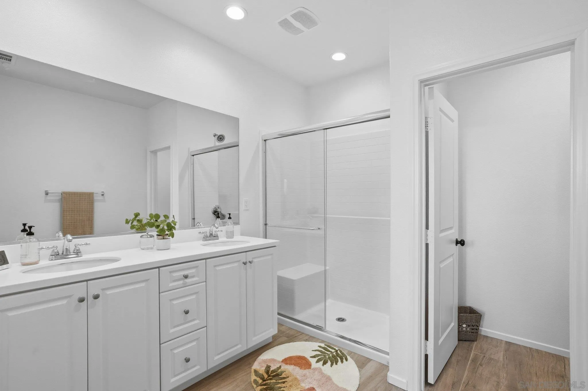 Photo #28: 260011635 Listing: Photo #28