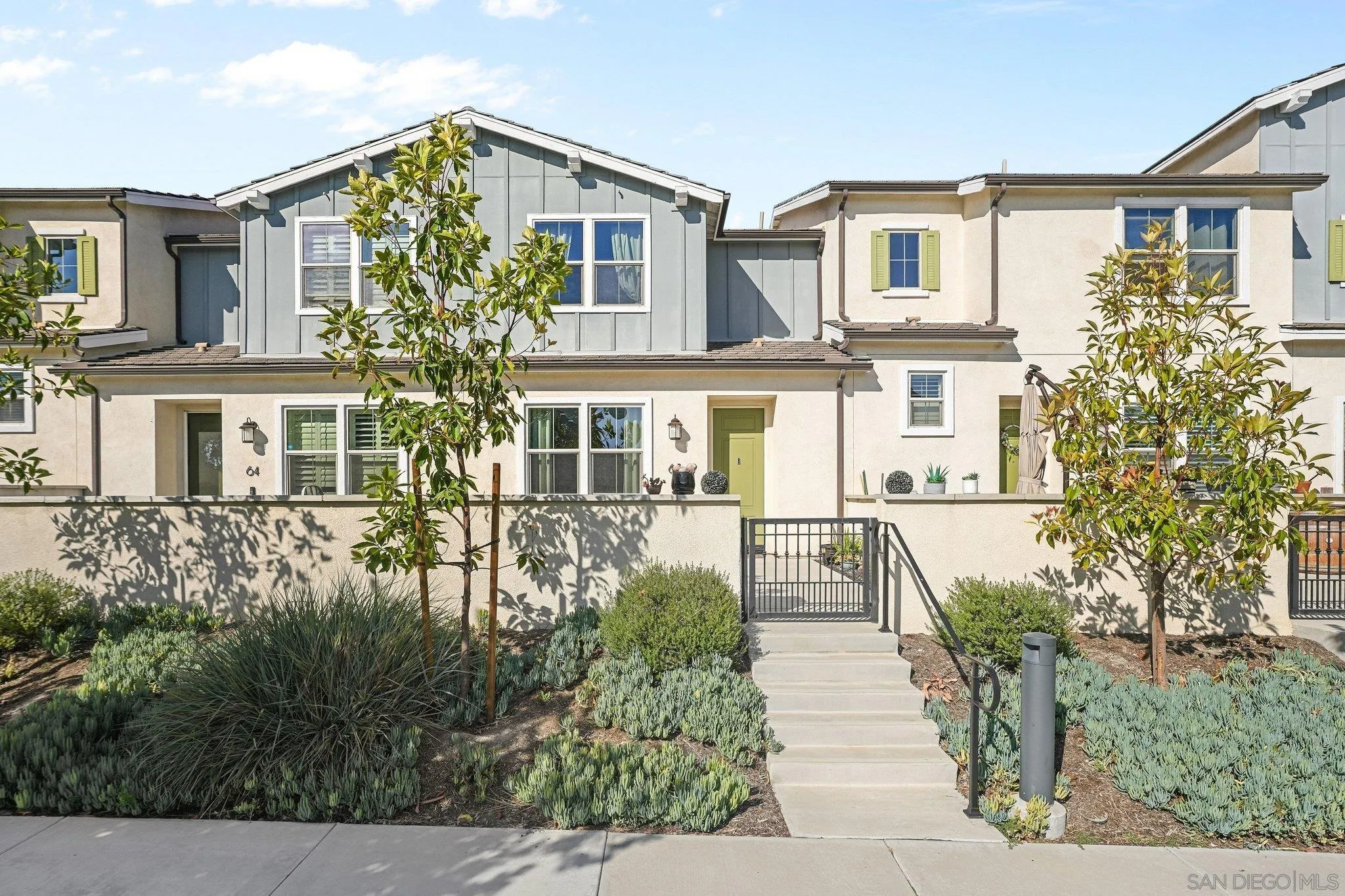 Photo #2: 260011635 Listing: Photo #2