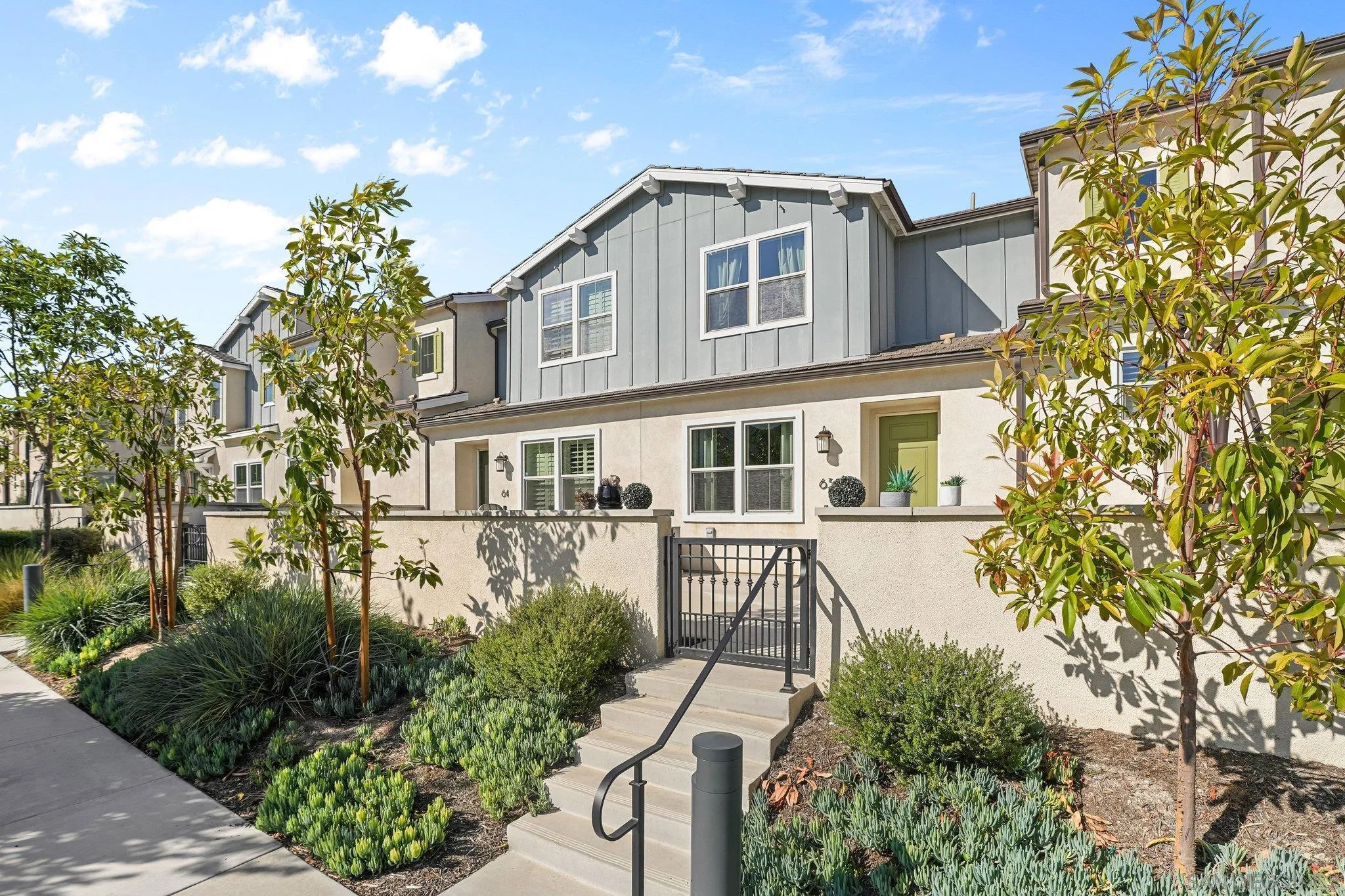 Photo #1: 260011635 Listing: Photo #1