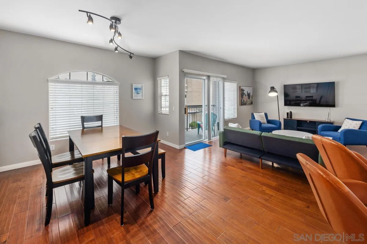 https://cdn.realtyfeed.com/cdn/127/260011636/e6a2101c3140095ac0cf2187bfa34204.webp