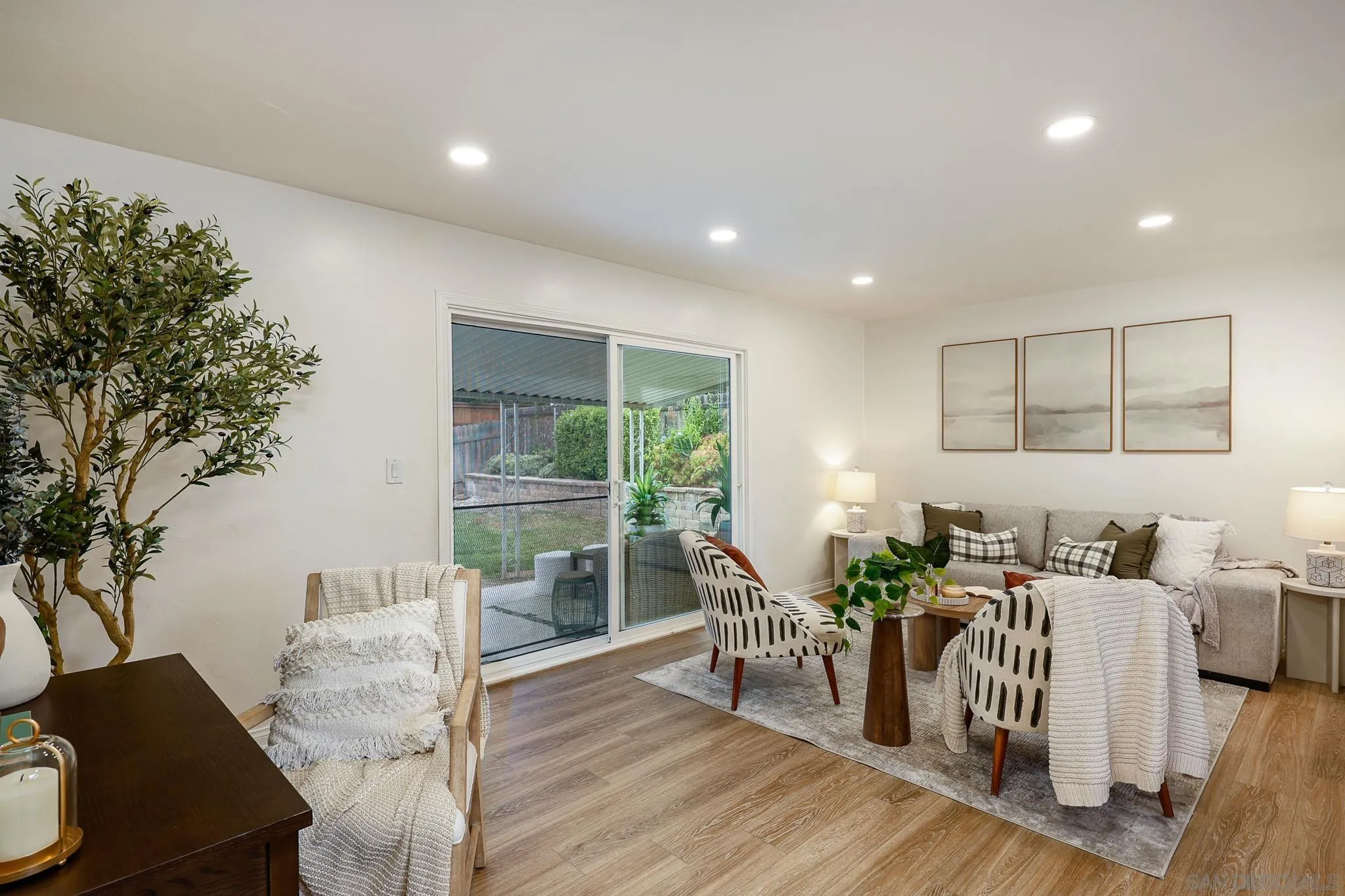 https://cdn.realtyfeed.com/cdn/127/260011637/ac69a7579df16378896df49550117548.webp