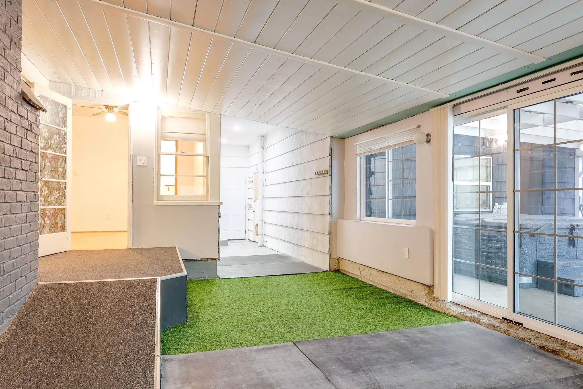 https://cdn.realtyfeed.com/cdn/127/260011641/181f011c7ee703fd163cff2577bf3f74.webp