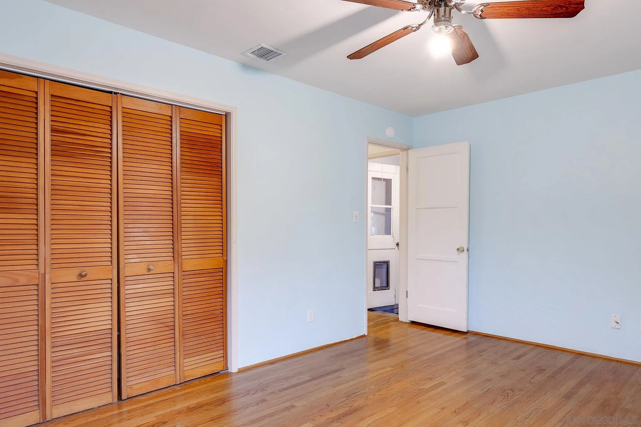 https://cdn.realtyfeed.com/cdn/127/260011641/6a96e33e94923c087ee5e6a5e249e7cc.webp