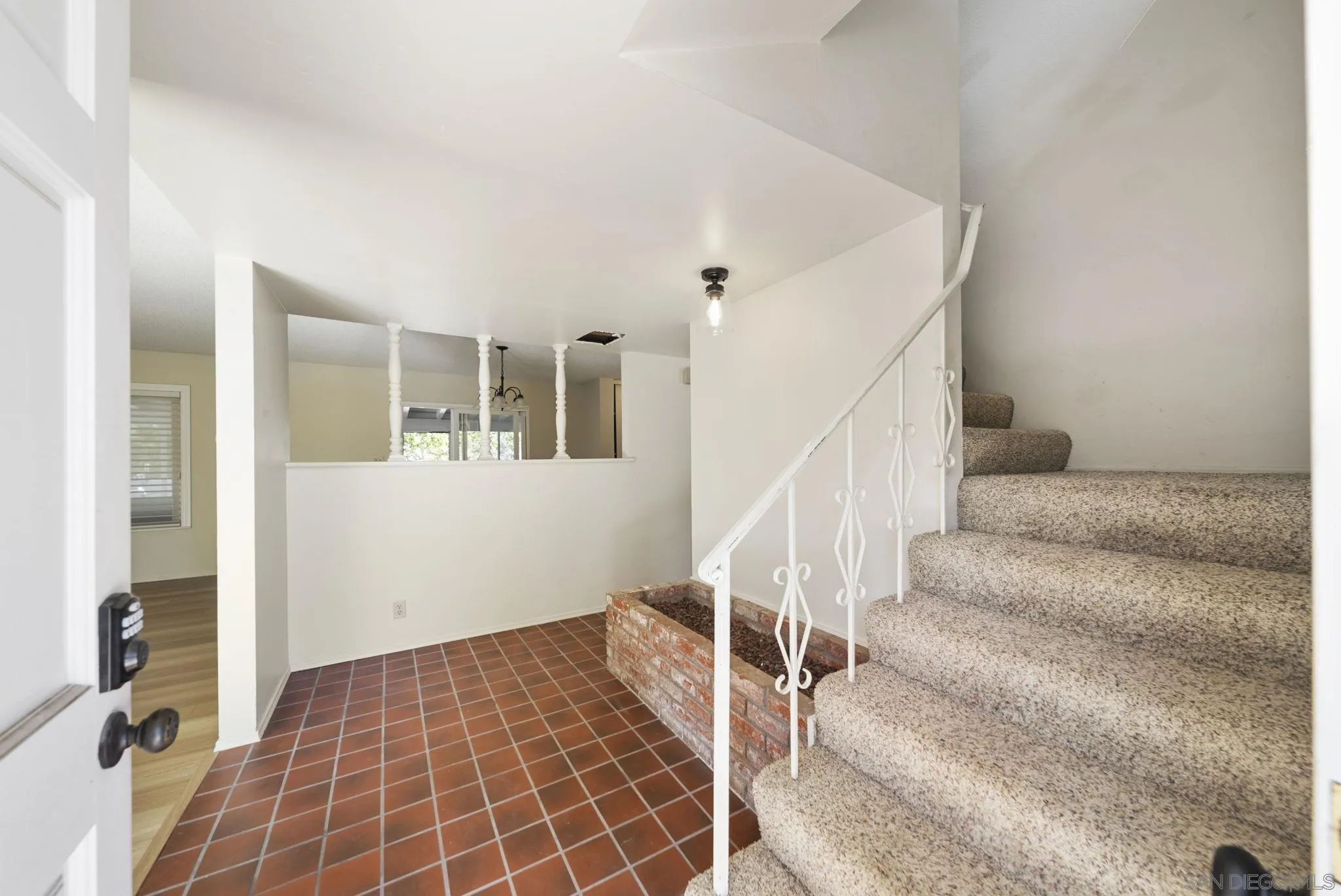 https://cdn.realtyfeed.com/cdn/127/260011642/217af5de9543dd72c6e4ce61bb4c0869.webp