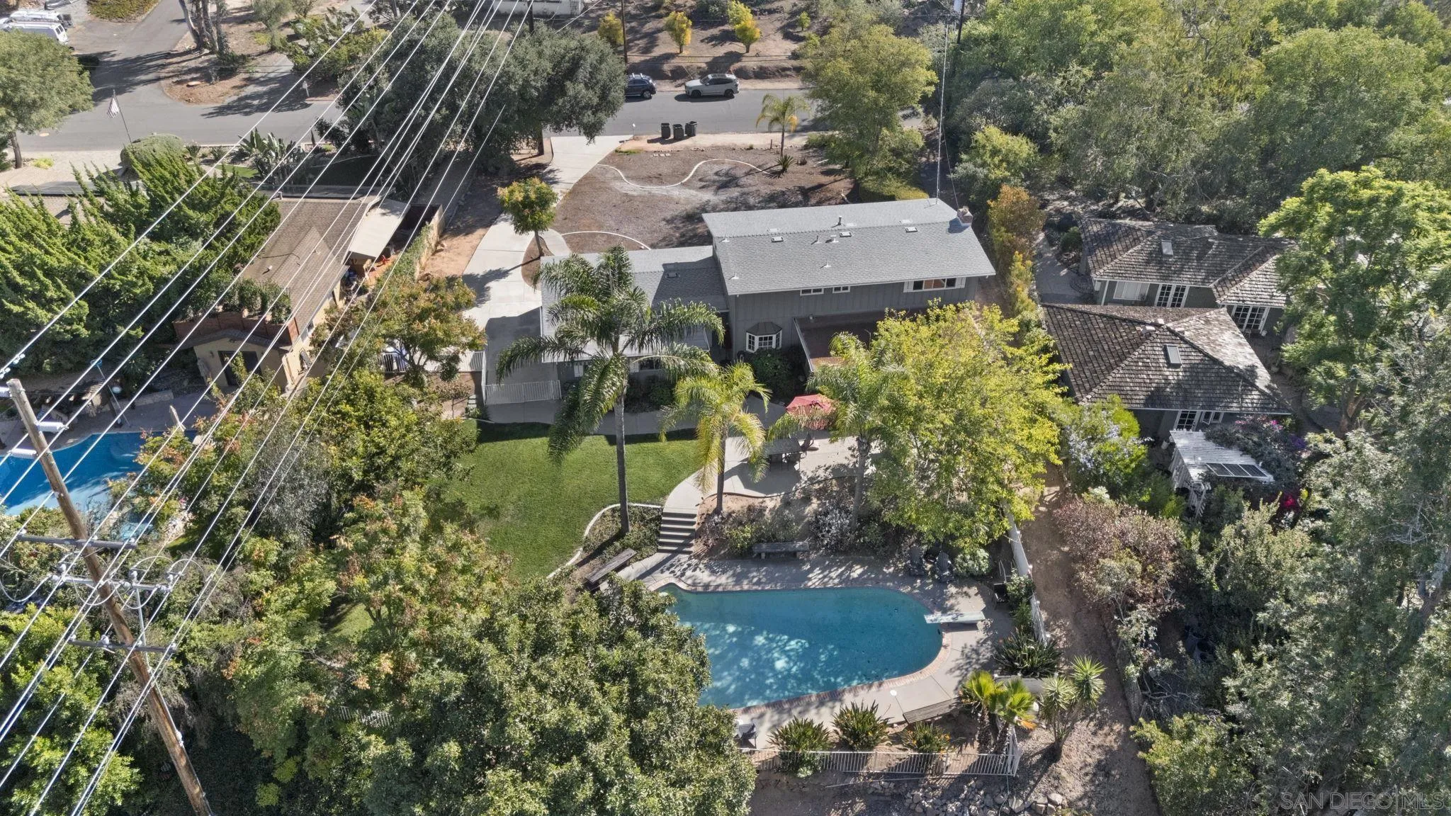 https://cdn.realtyfeed.com/cdn/127/260011642/c9aa4da652ccd076f17d0f844c13446f.webp