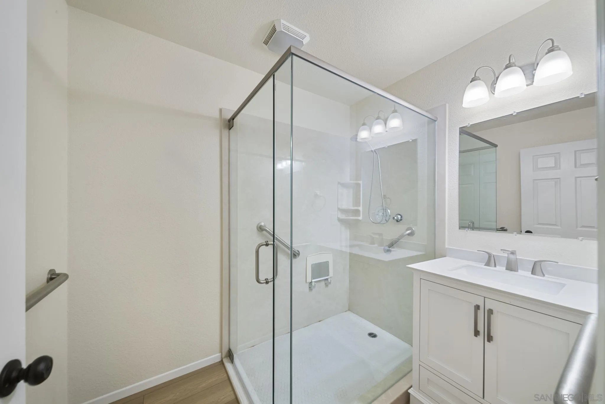 https://cdn.realtyfeed.com/cdn/127/260011642/e35be4a161634d93de5bcfb515f1446a.webp