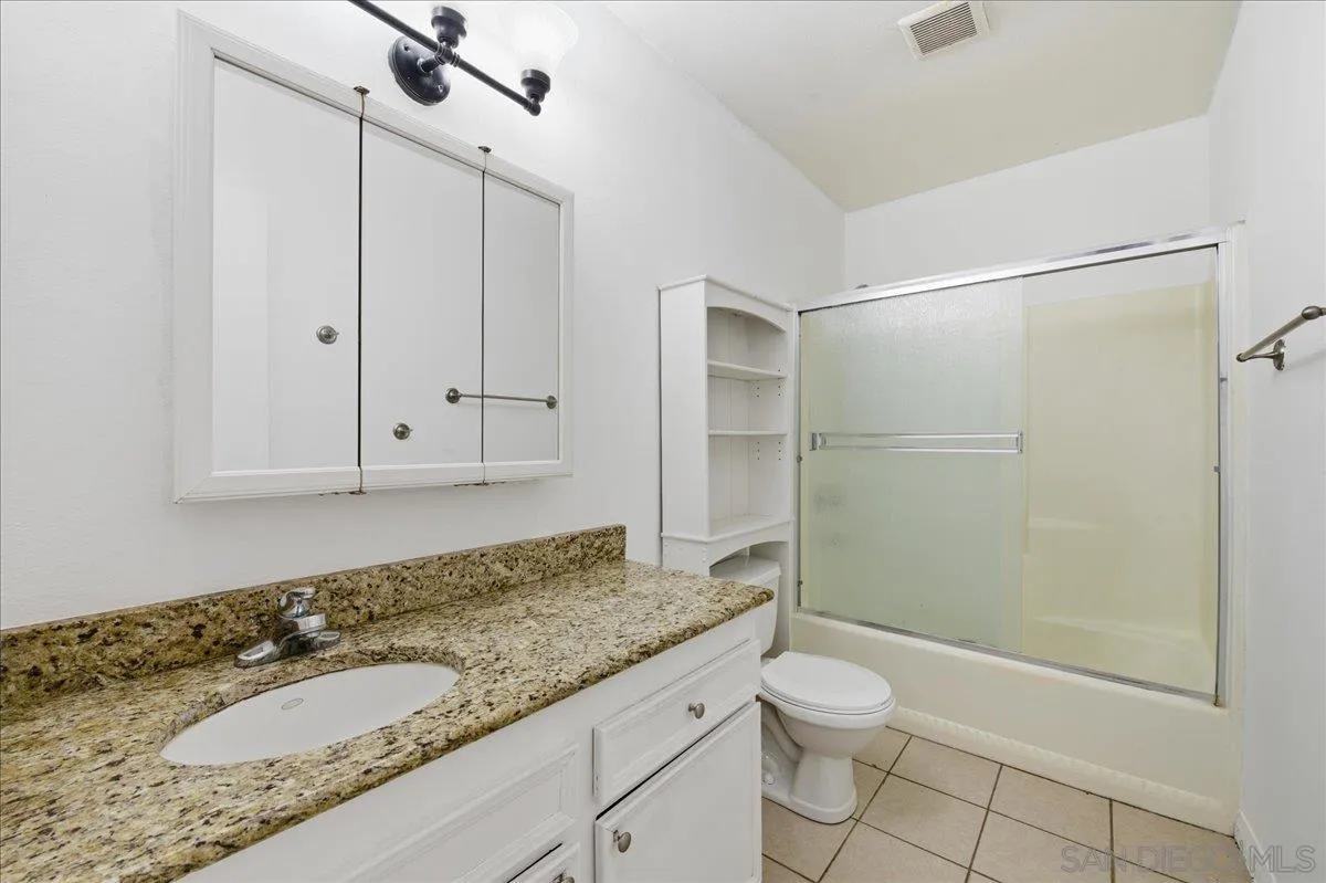 Photo #13: 260011644 Listing: Photo #13