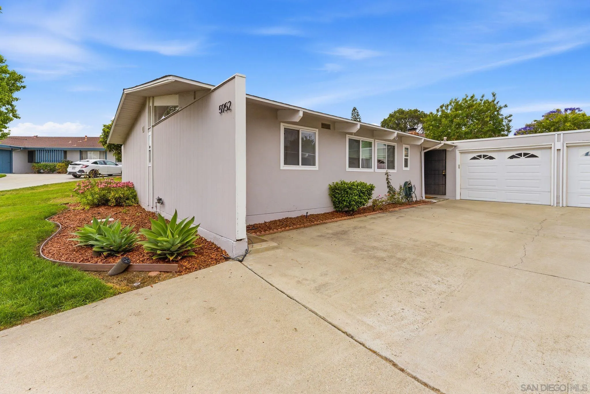 https://cdn.realtyfeed.com/cdn/127/260011645/049e838e0e6a74e0b9594d3695e7e049.webp