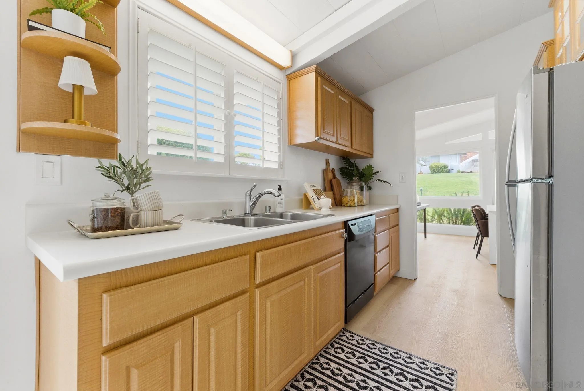 https://cdn.realtyfeed.com/cdn/127/260011645/a18fd15eddbf705dfc1ae7f665de9770.webp