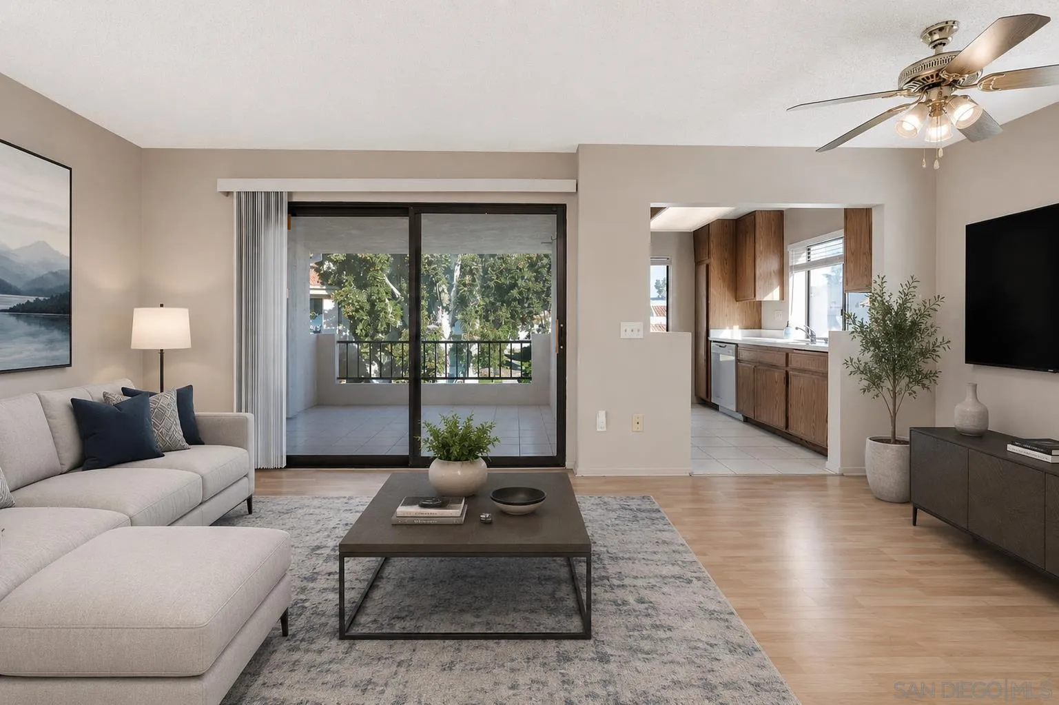 https://cdn.realtyfeed.com/cdn/127/260011653/b1b9db9f5a72f9d98a8bb58d17c55d92.webp