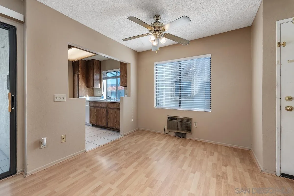 https://cdn.realtyfeed.com/cdn/127/260011653/fd433ae706ad7413c73f861681bd0090.webp